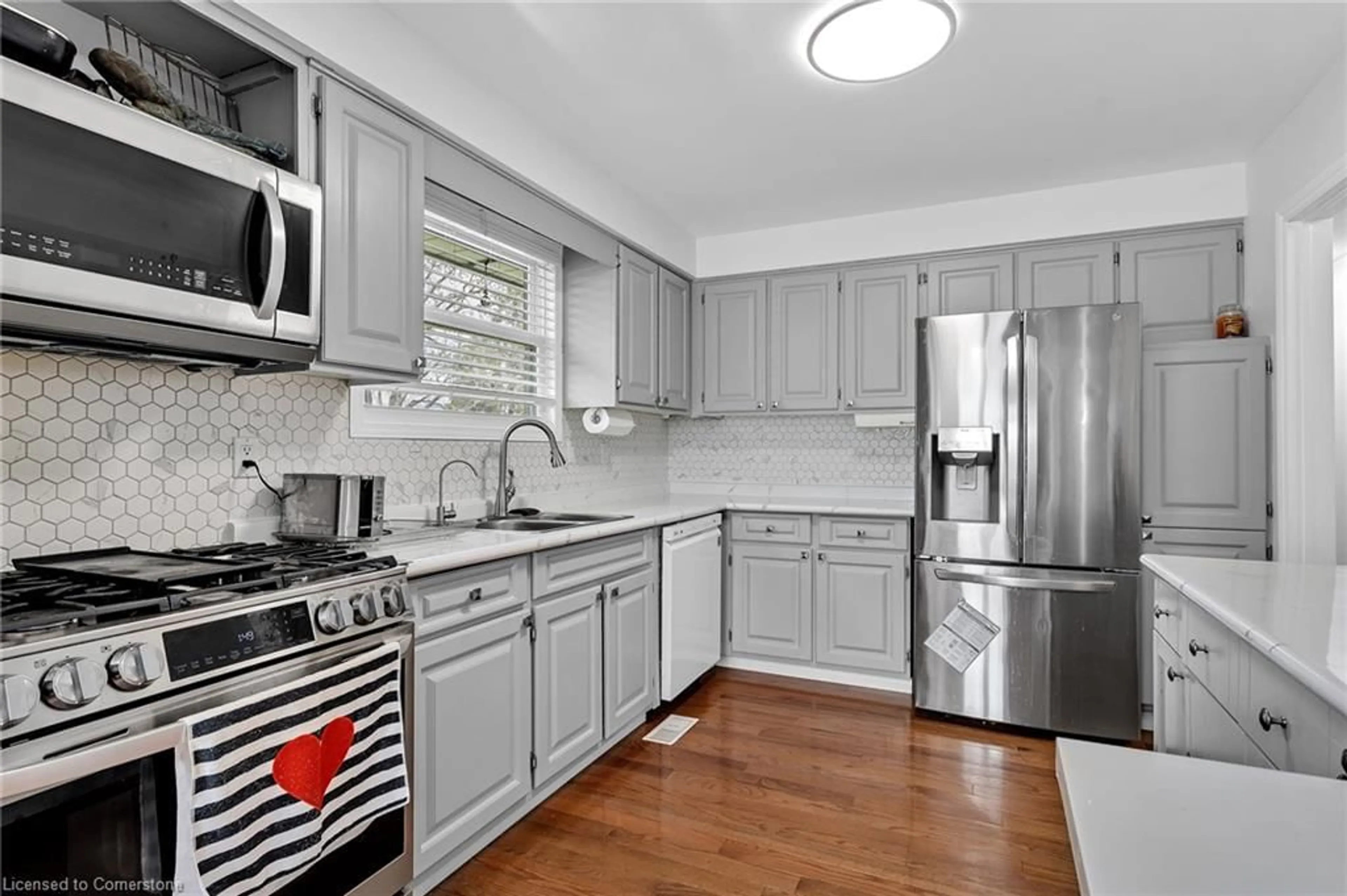 Standard kitchen, ceramic/tile floor for 38 Albert St, Norwich Ontario N0J 1P0