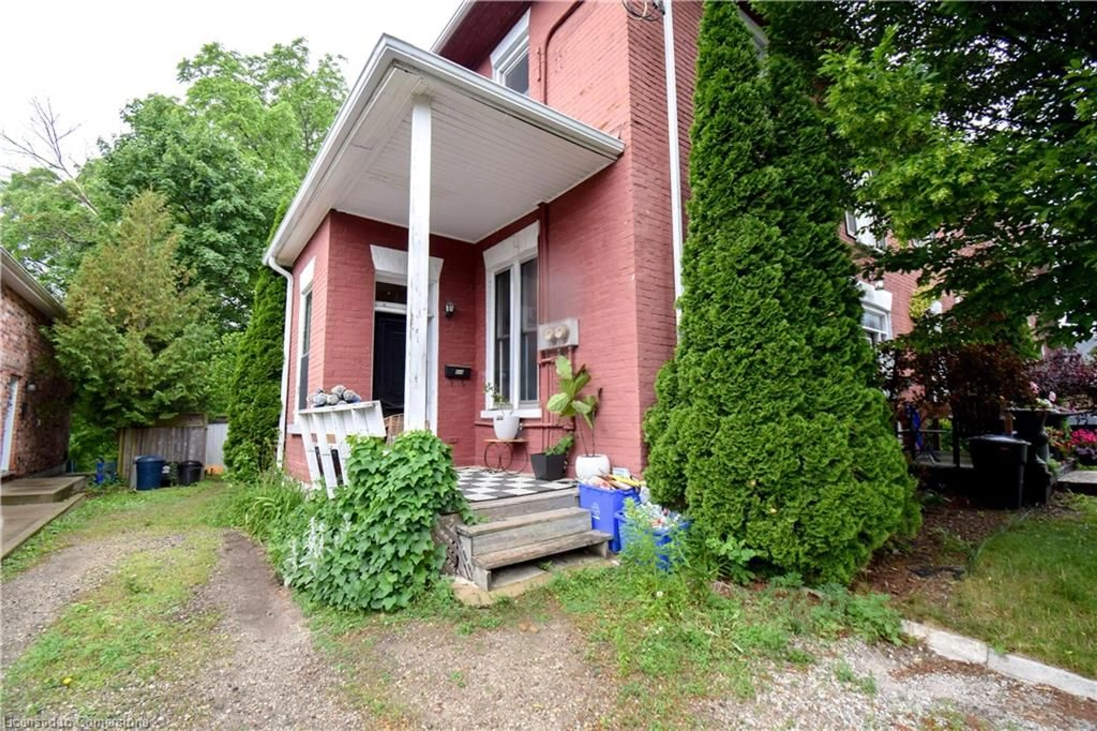 Unknown for 44 Brock St, Woodstock Ontario N4S 3B5