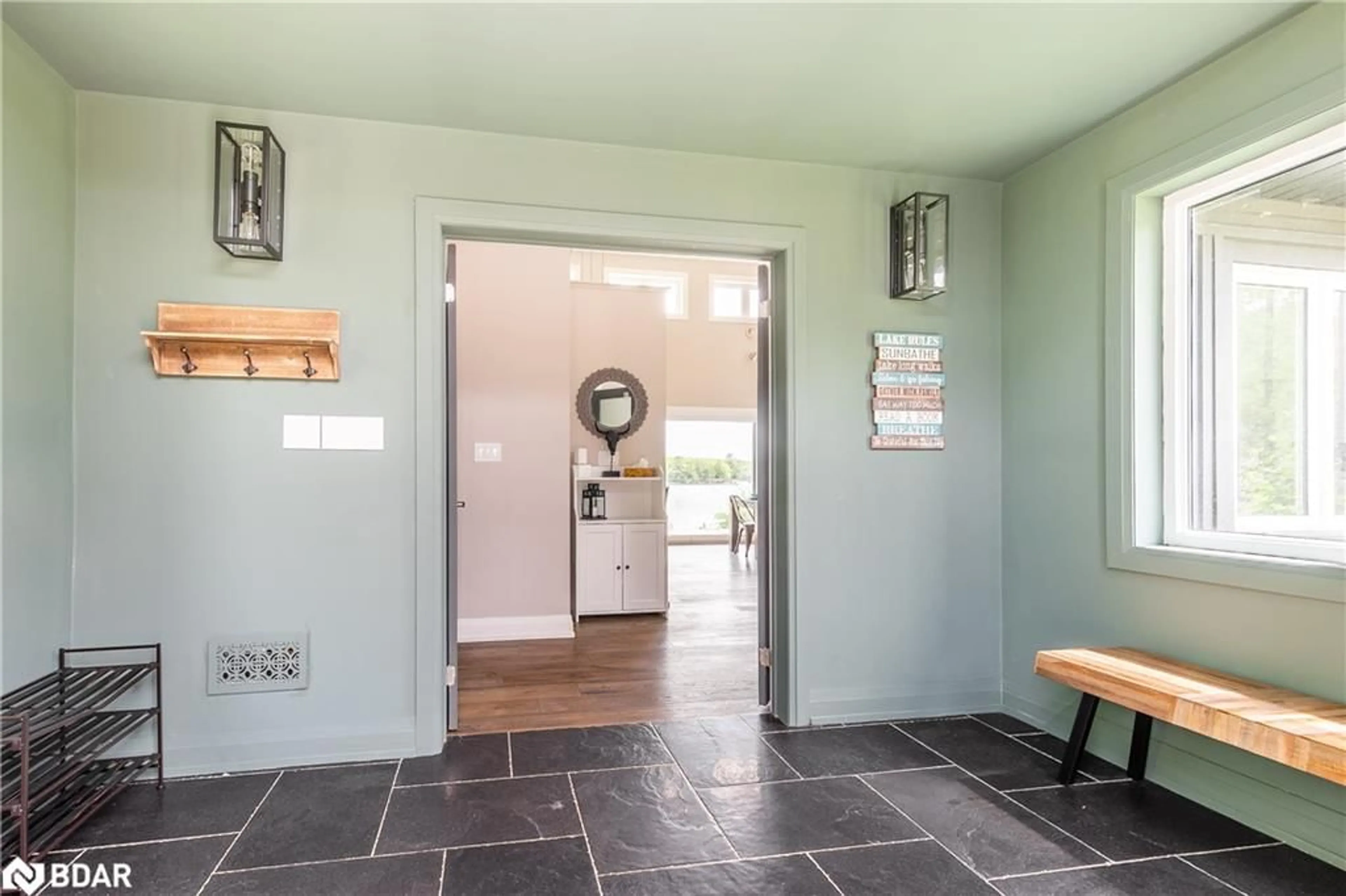 Indoor entryway for 91 Peninsula Dr Dr, Trent Lakes Ontario K0M 1A0