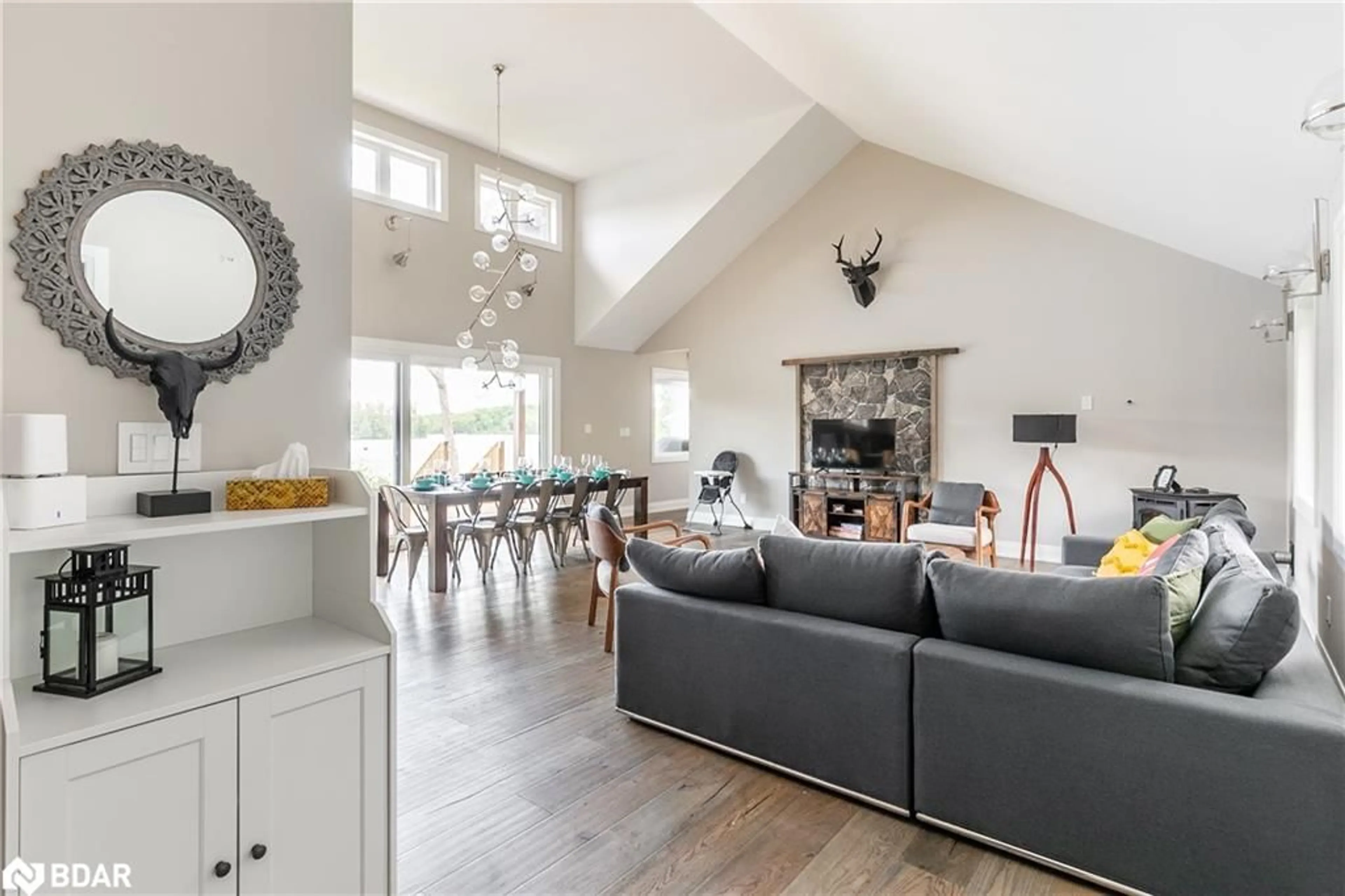 Living room with furniture, unknown for 91 Peninsula Dr Dr, Trent Lakes Ontario K0M 1A0