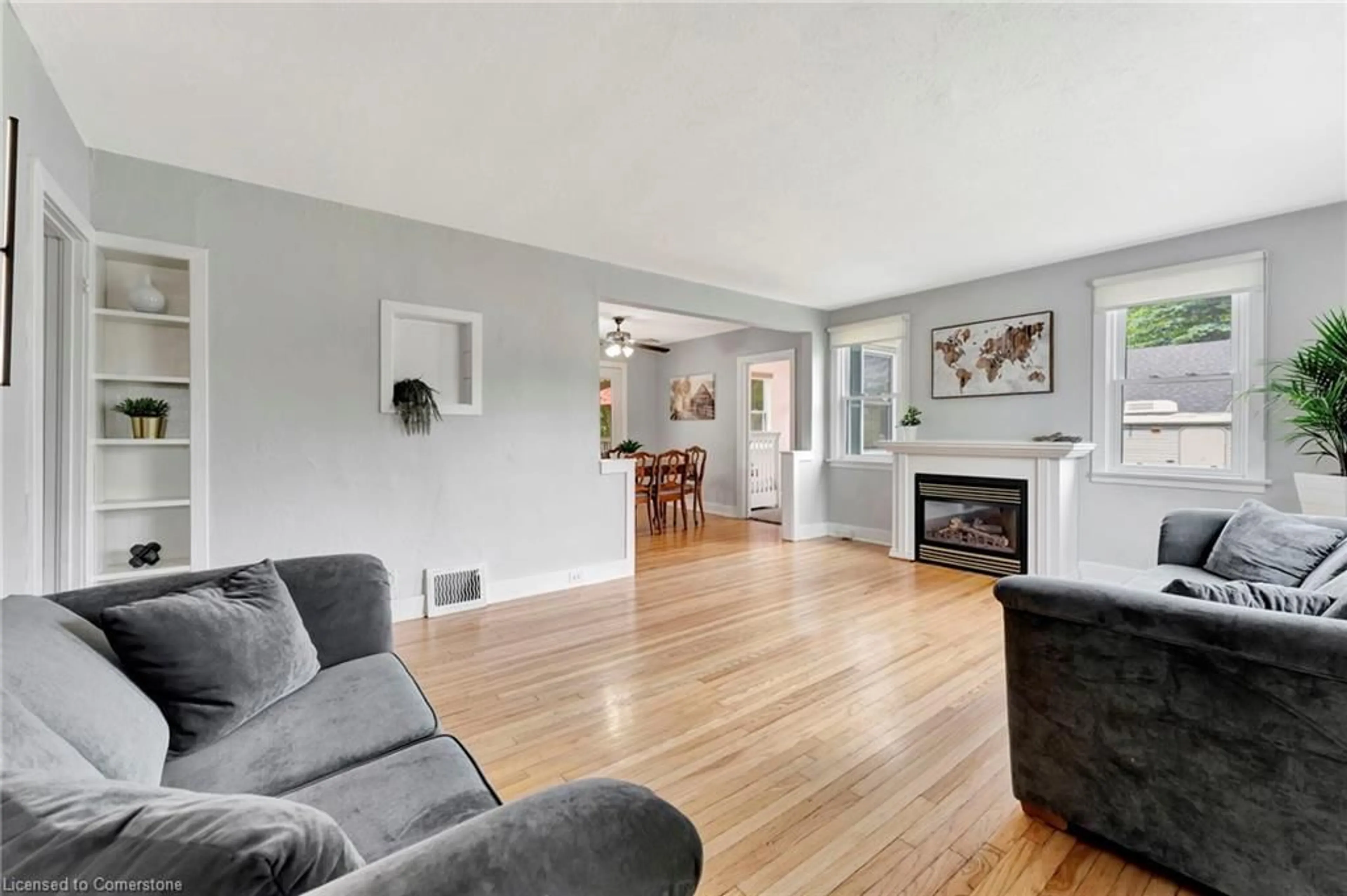 Living room with furniture, unknown for 84 Queensway St, Simcoe Ontario N3Y 4M6