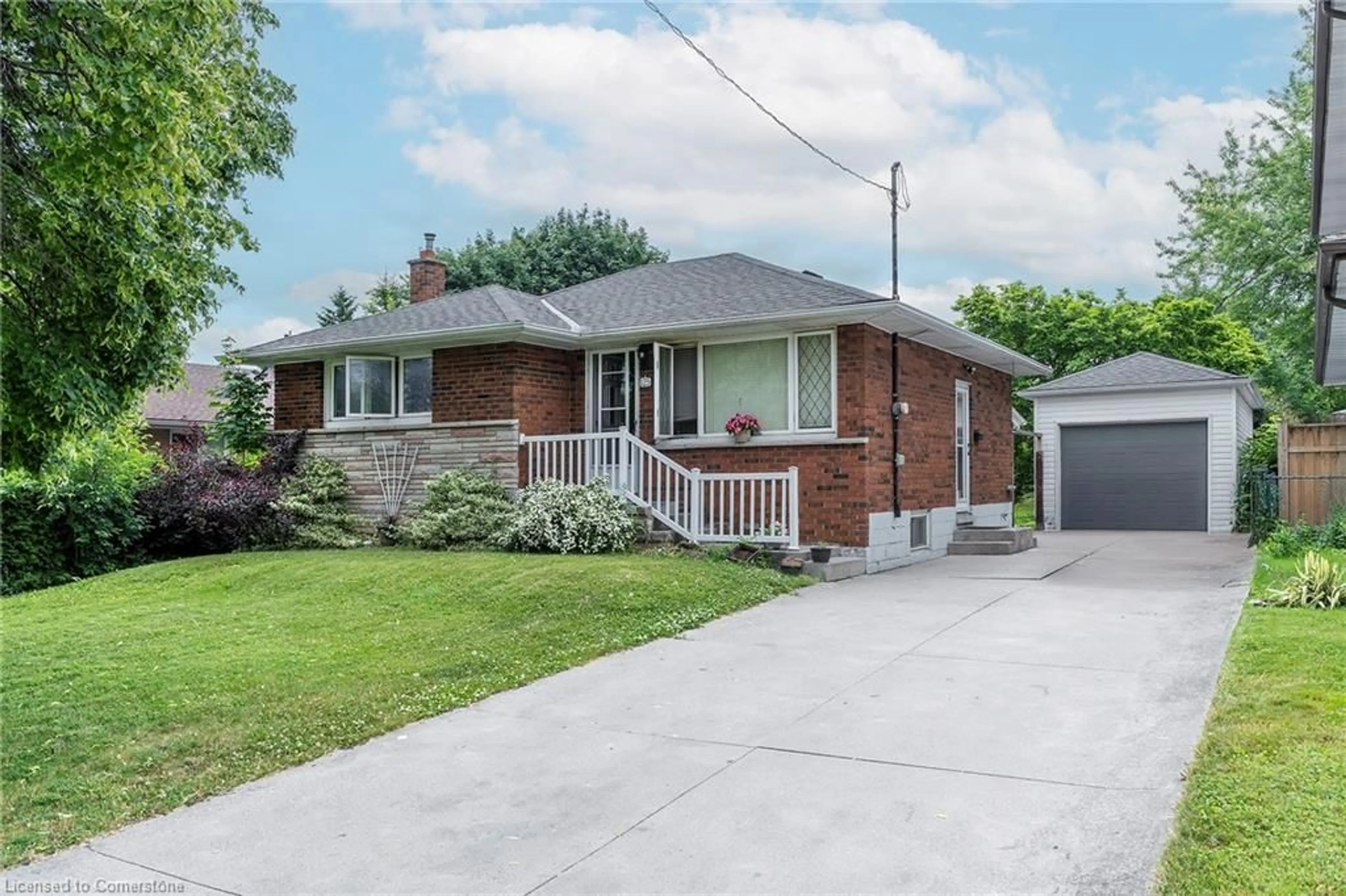 Home with brick exterior material, street for 125 West 28th St, Hamilton Ontario L9C 5B1