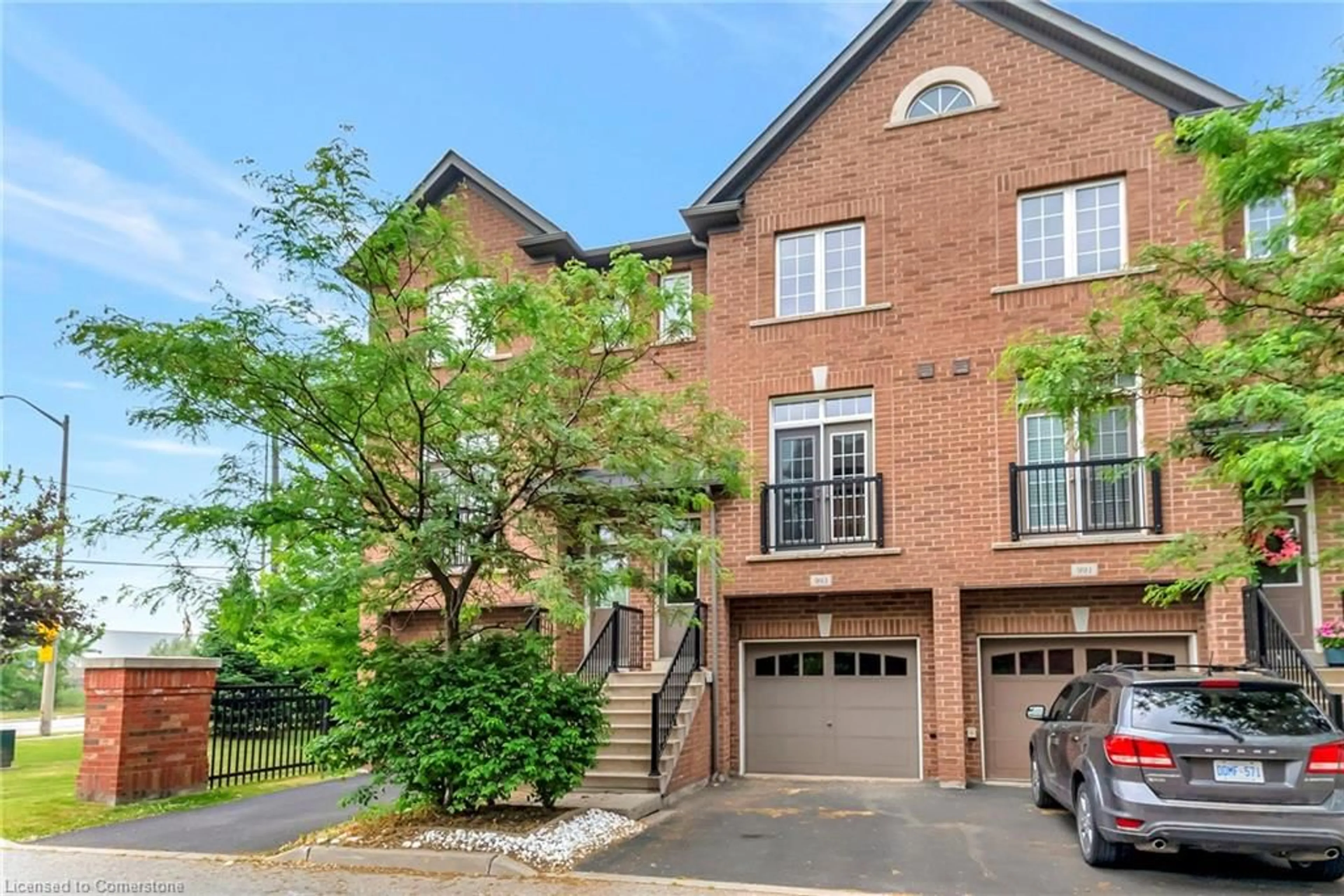 Home with brick exterior material, street for 993 Reimer Common, Burlington Ontario L7R 3T3