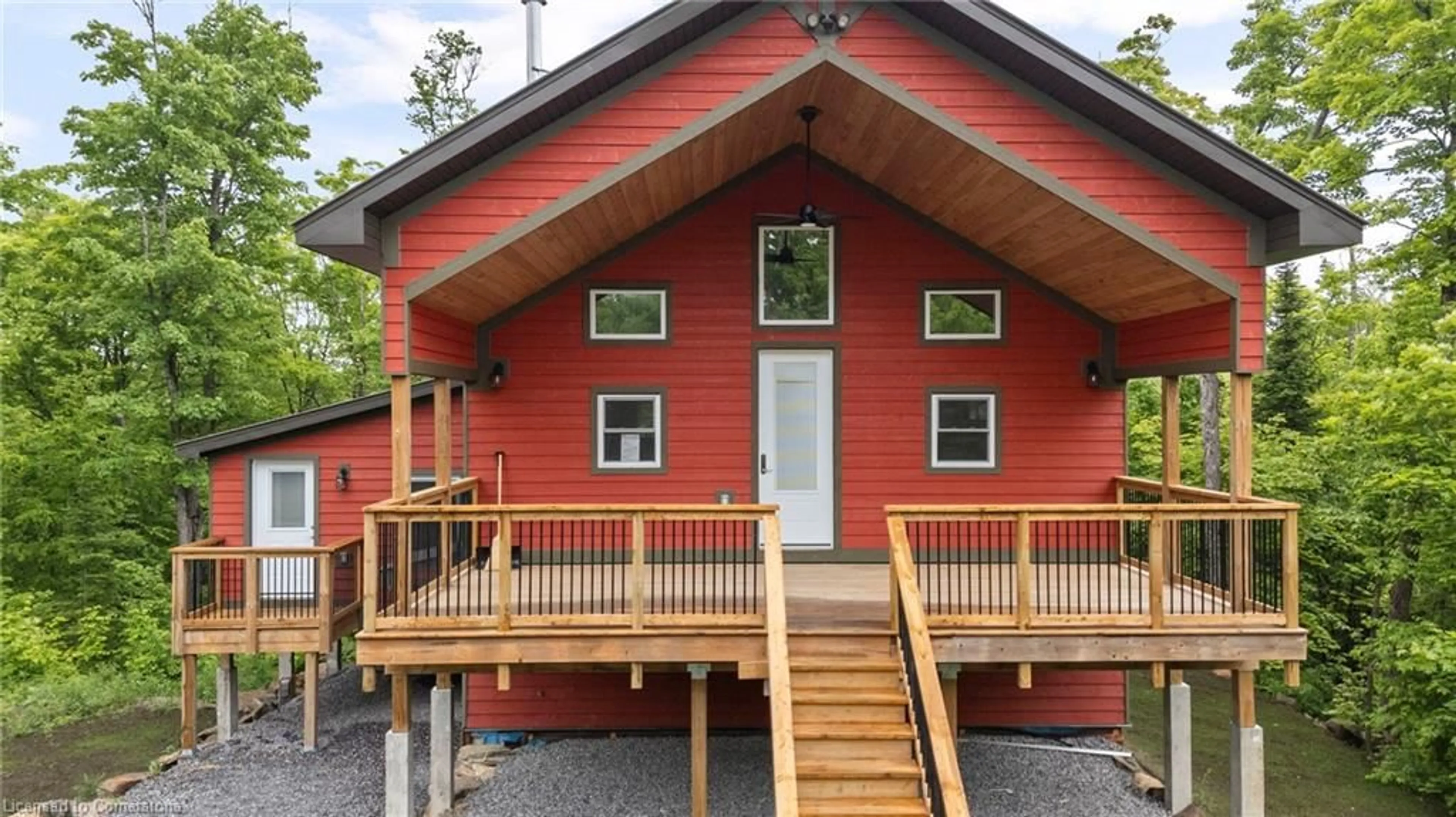 Home with vinyl exterior material, unknown for 1414 Highway 124, Dunchurch Ontario P0A 1G0