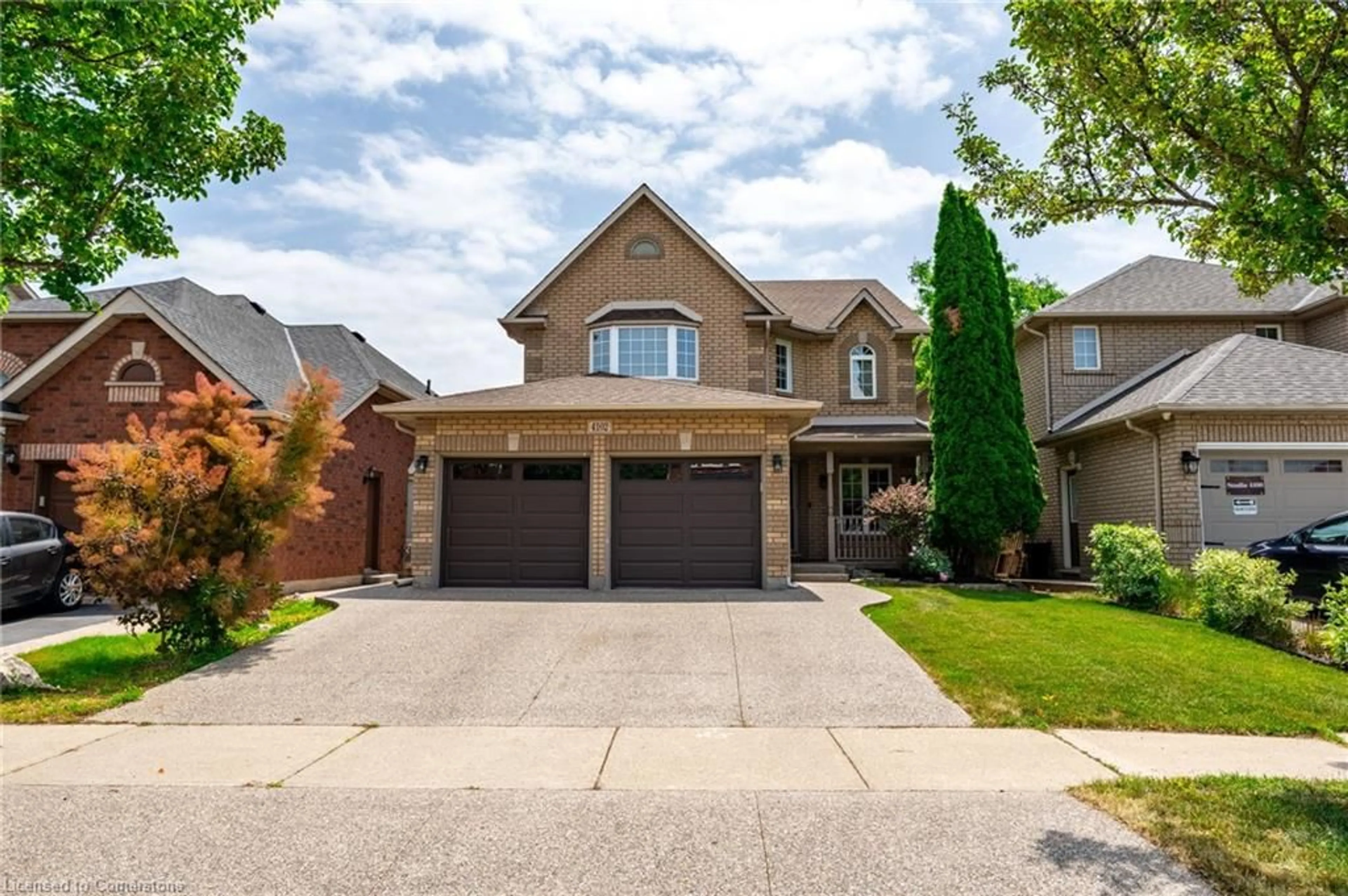Home with brick exterior material, street for 4102 Bianca Forest Dr, Burlington Ontario L7M 4L2