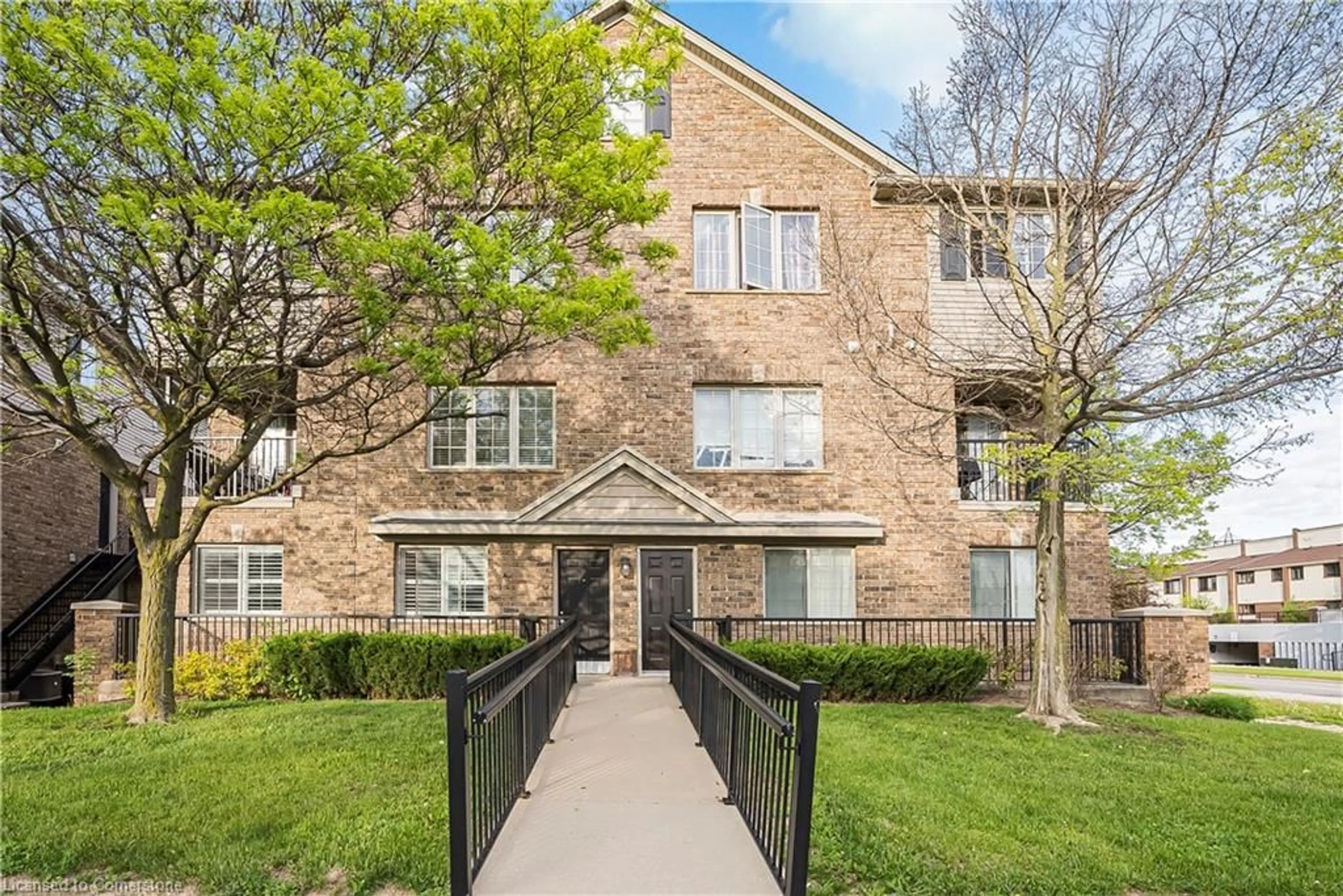 Patio, street for 12 Holborn St #B11, Kitchener Ontario N2A 0A4