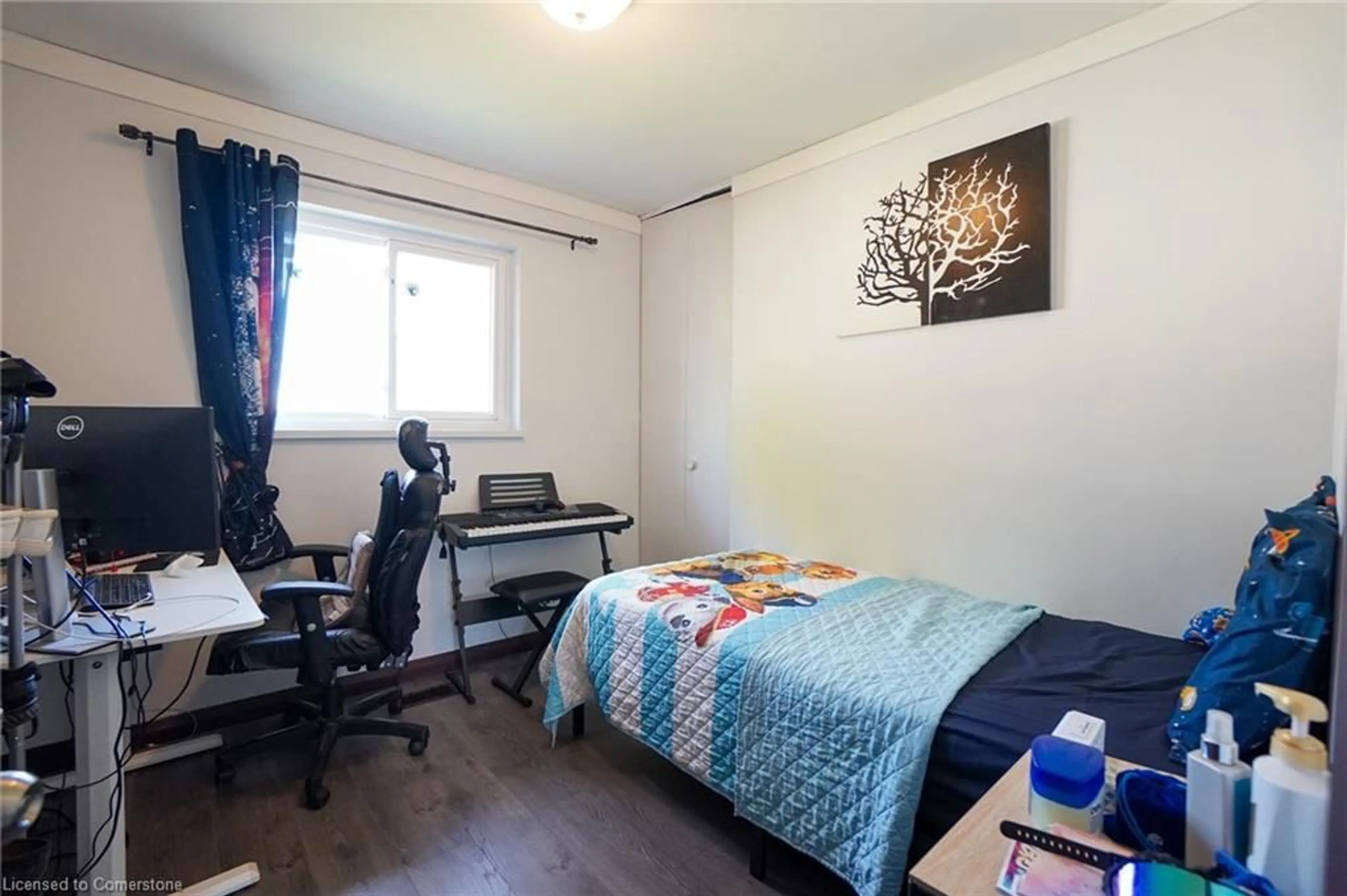 A pic of a room for 29 Cameo Ave, Hamilton Ontario L8V 2H2