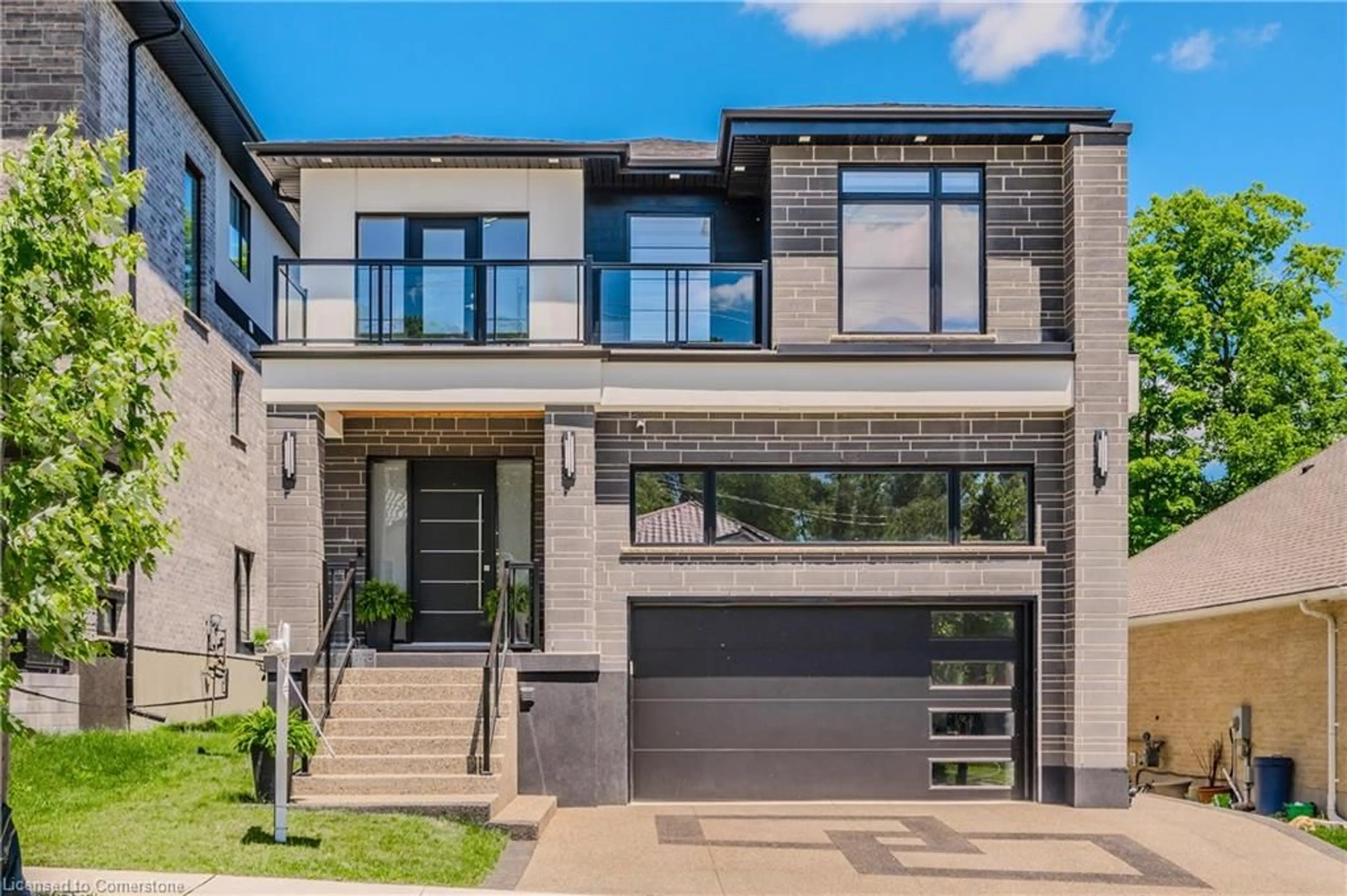 Home with brick exterior material, street for 320 Otterbein Rd, Kitchener Ontario N2B 0A7