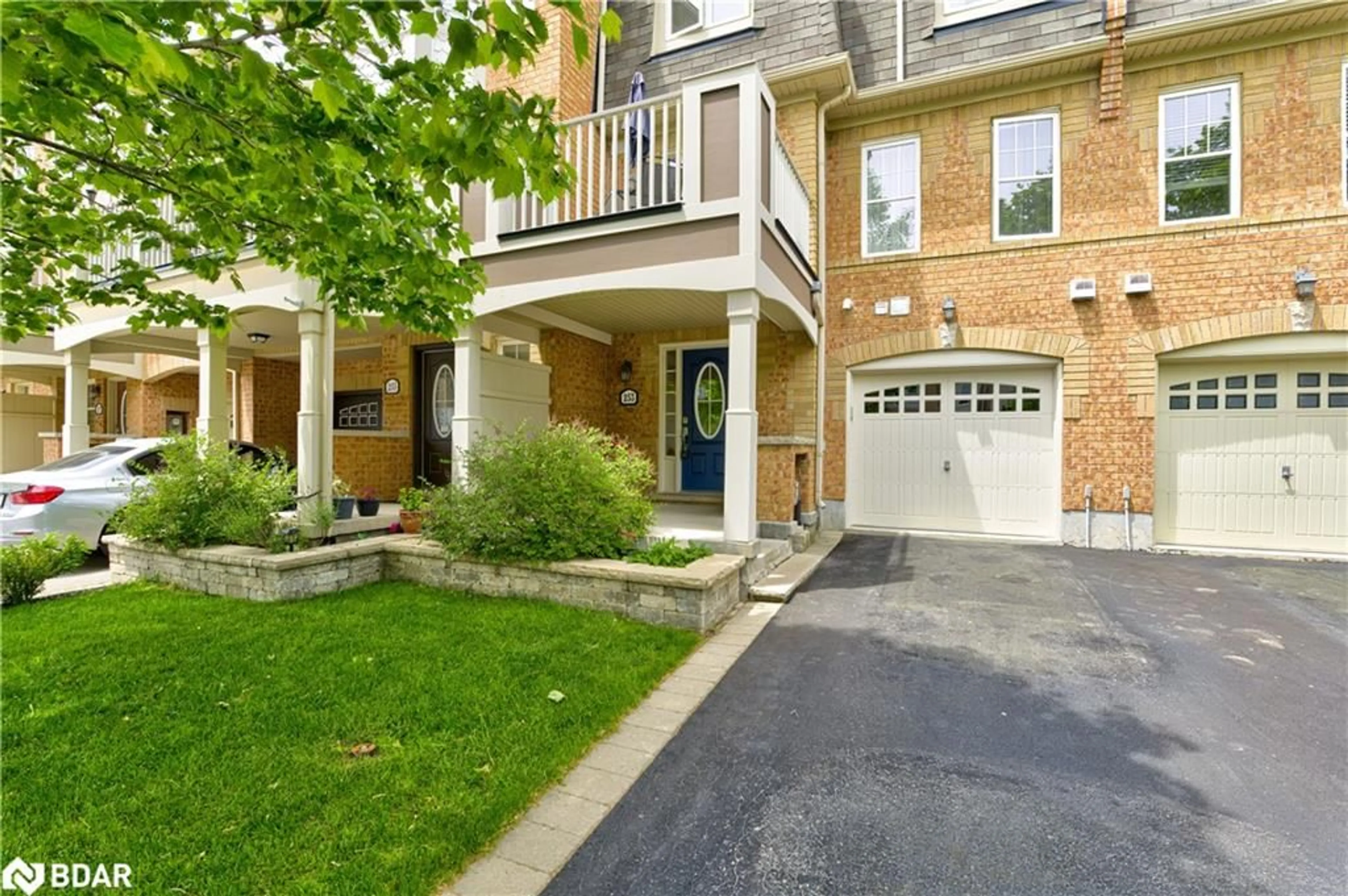 Unknown for 253 Wetenhall Landng, Milton Ontario L9T 7B7