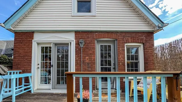 Additional property image - 142 Pearl St