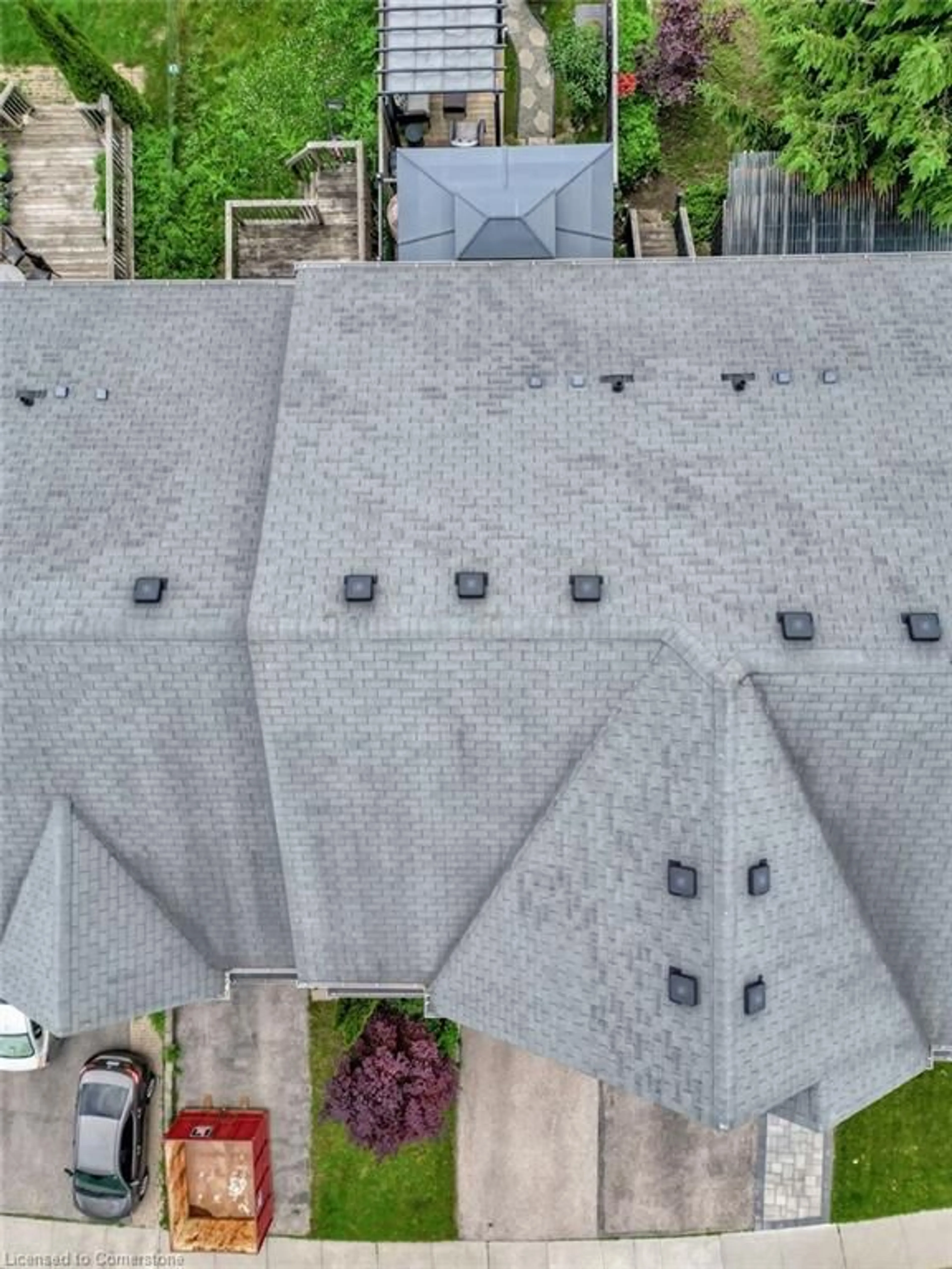 A pic from outside/outdoor area/front of a property/back of a property/a pic from drone, building for 58 Featherstone St, Kitchener Ontario N2R 1Z4