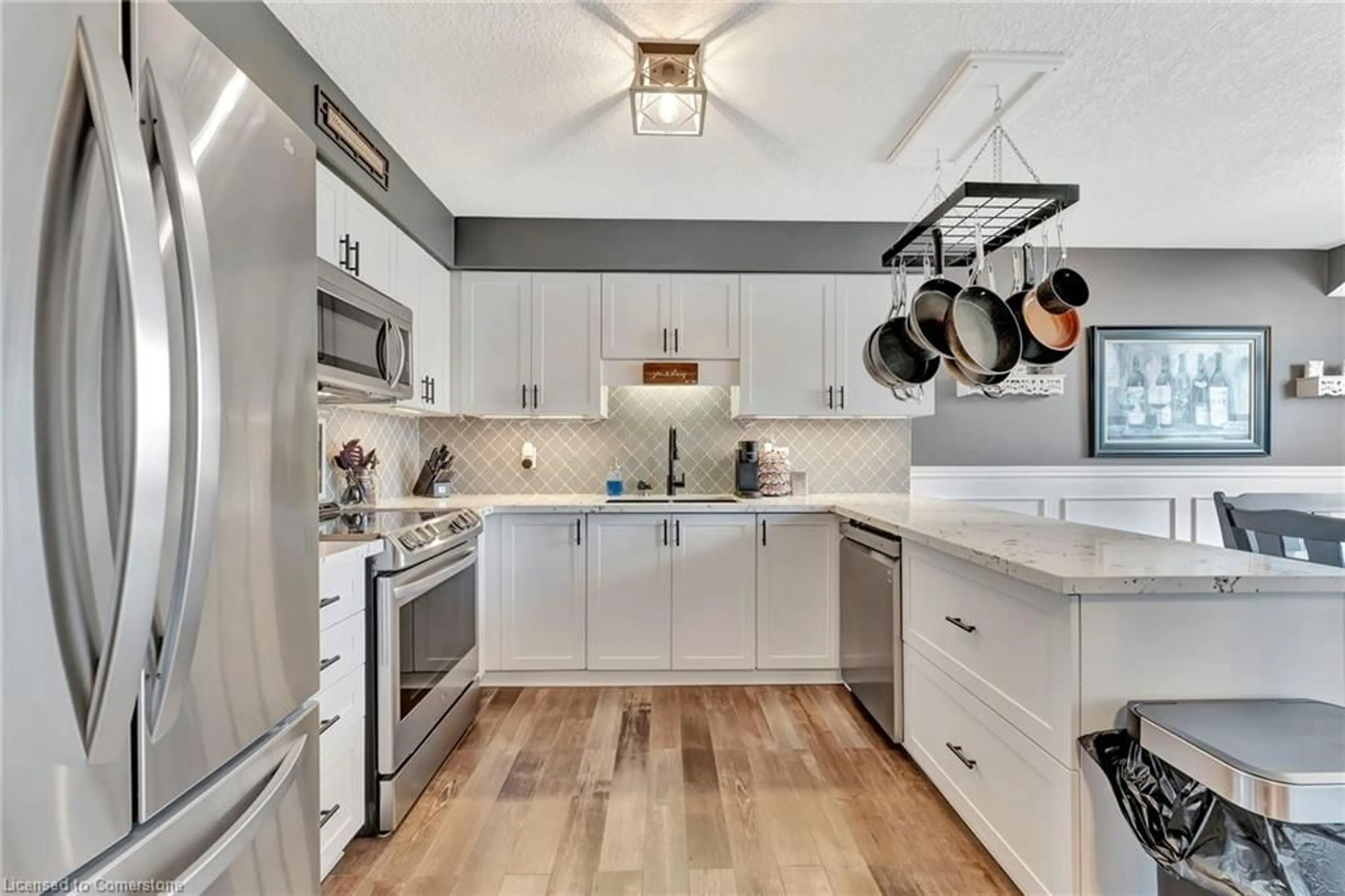 Open concept kitchen, ceramic/tile floor for 58 Featherstone St, Kitchener Ontario N2R 1Z4