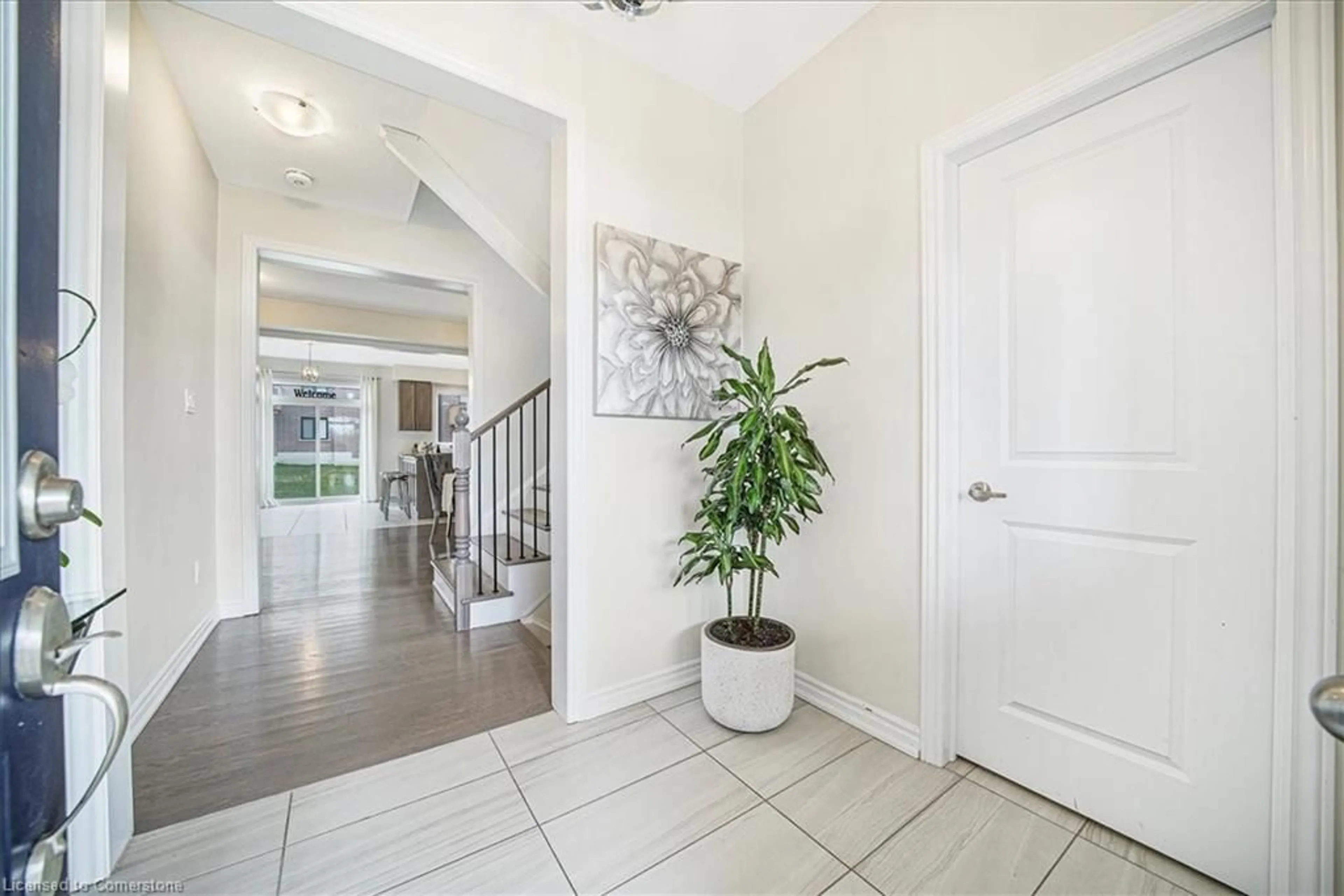 Indoor entryway for 12 Blaney St, Paris Ontario N0E 1N0