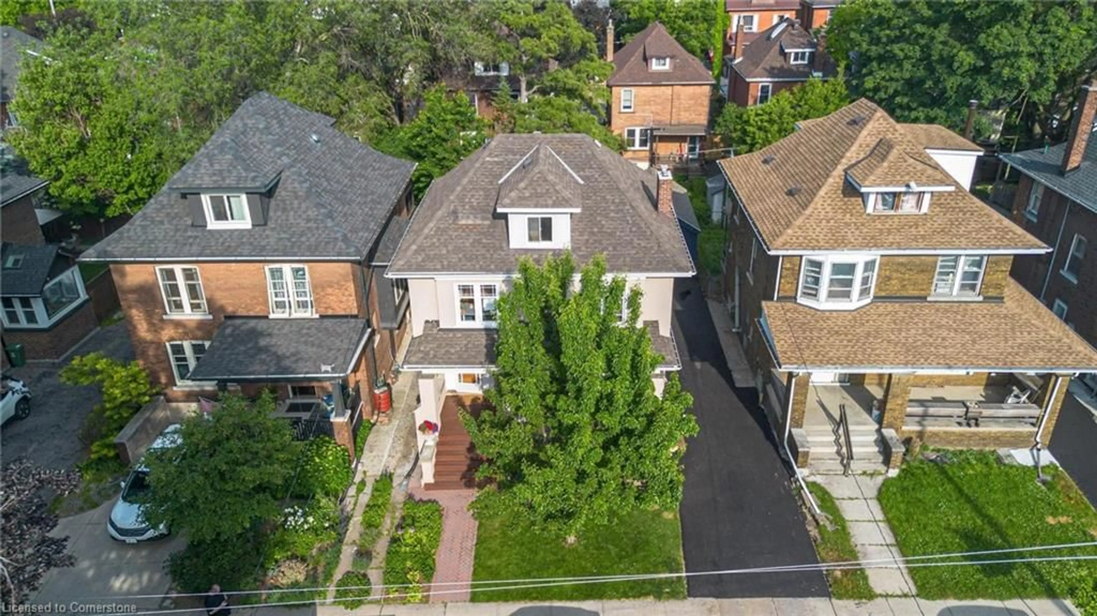 A pic from outside/outdoor area/front of a property/back of a property/a pic from drone, street for 37 Burris St, Hamilton Ontario L8M 2J1