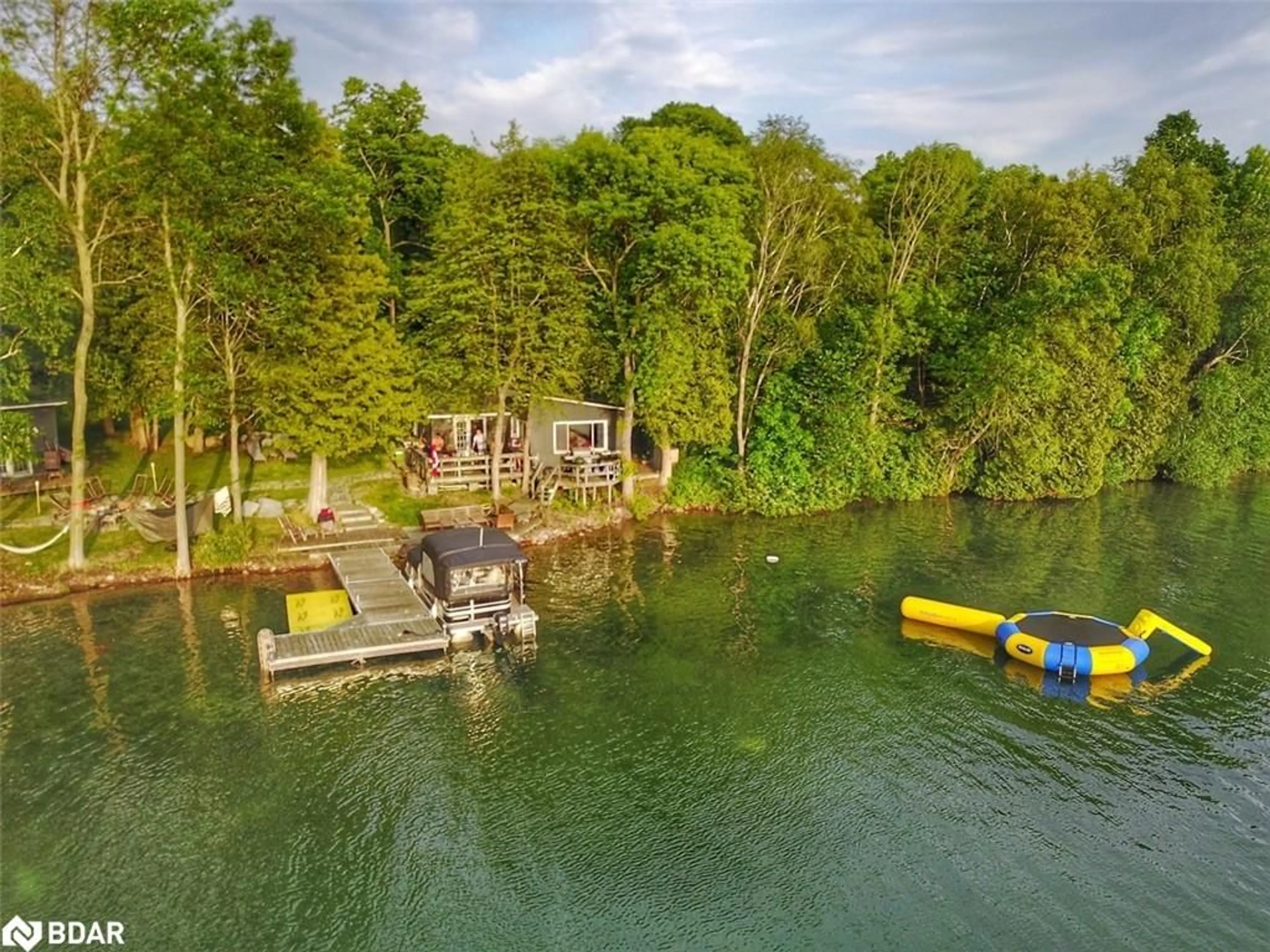 A pic from outside/outdoor area/front of a property/back of a property/a pic from drone, water/lake/river/ocean view for 1267 Horseshoe Island Island, Orillia Ontario L3V 6H3