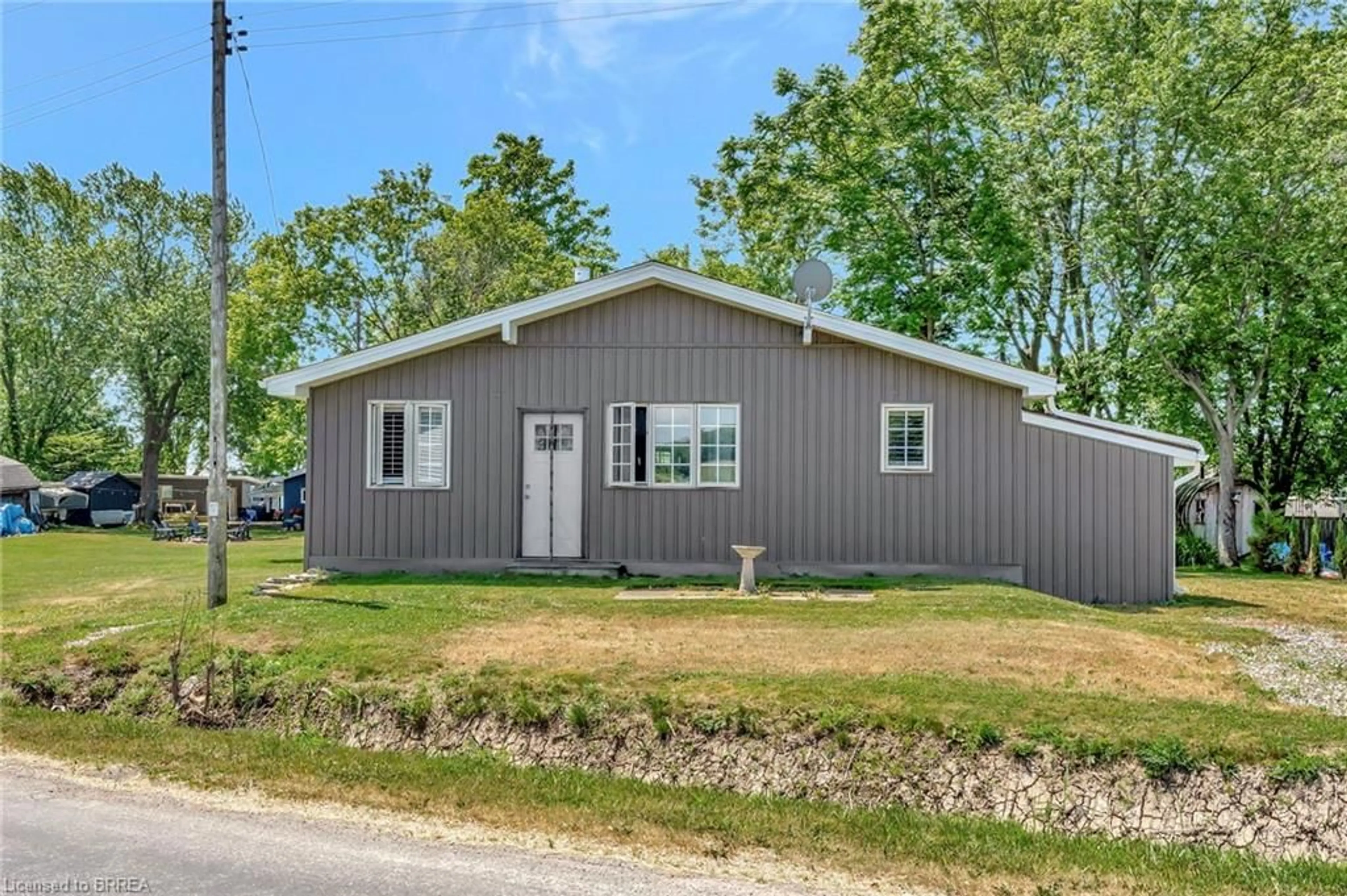 Shed for 3020 Lakeshore Rd, Dunnville Ontario N1A 2W8
