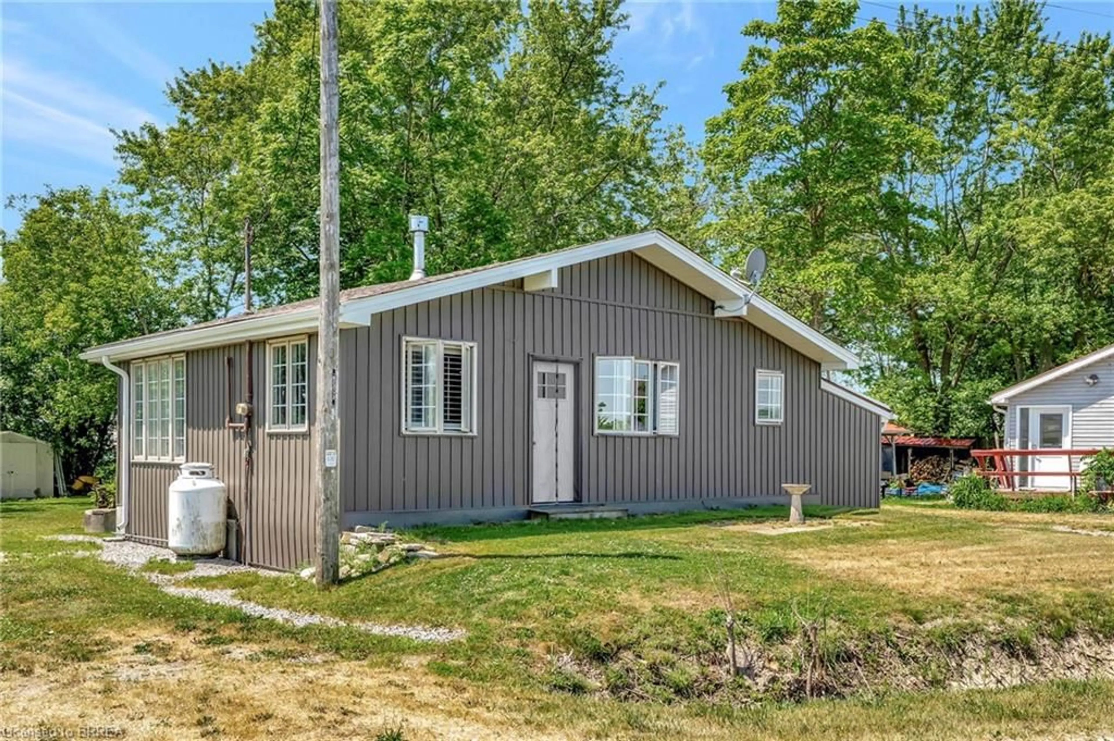 Shed for 3020 Lakeshore Rd, Dunnville Ontario N1A 2W8
