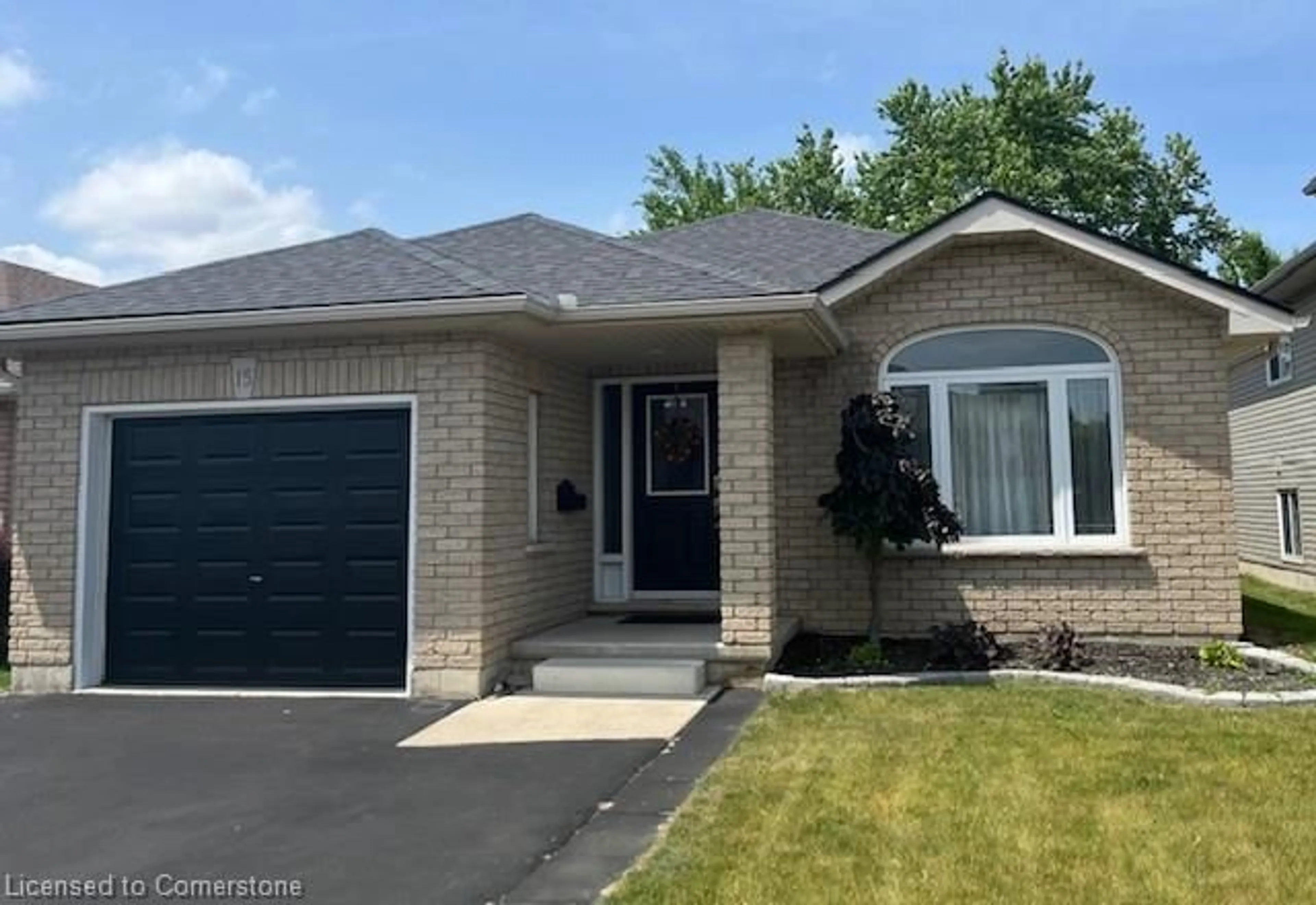 Home with brick exterior material, street for 15 Landon Ave, Simcoe Ontario N3Y 5J8
