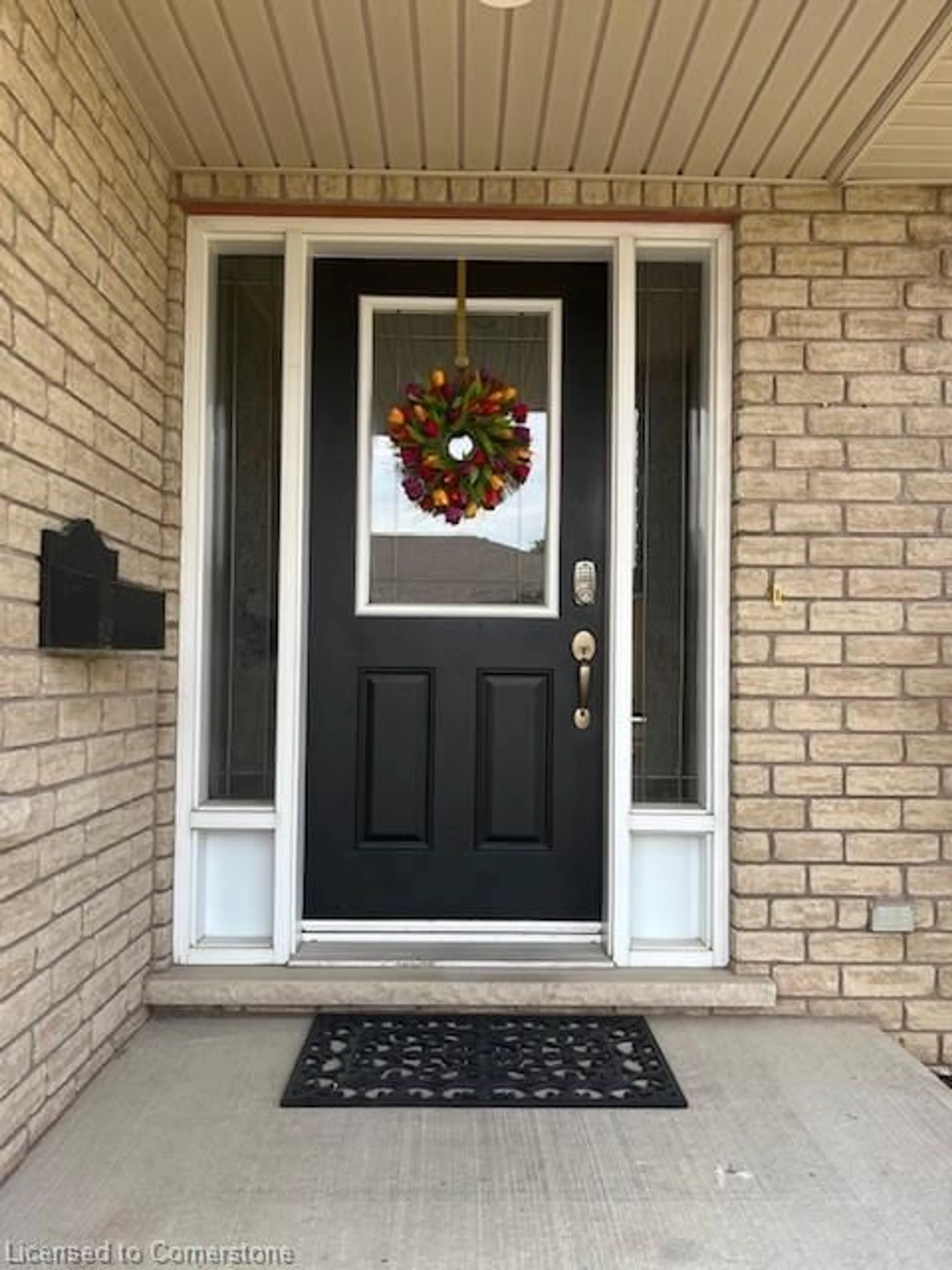 Indoor entryway for 15 Landon Ave, Simcoe Ontario N3Y 5J8