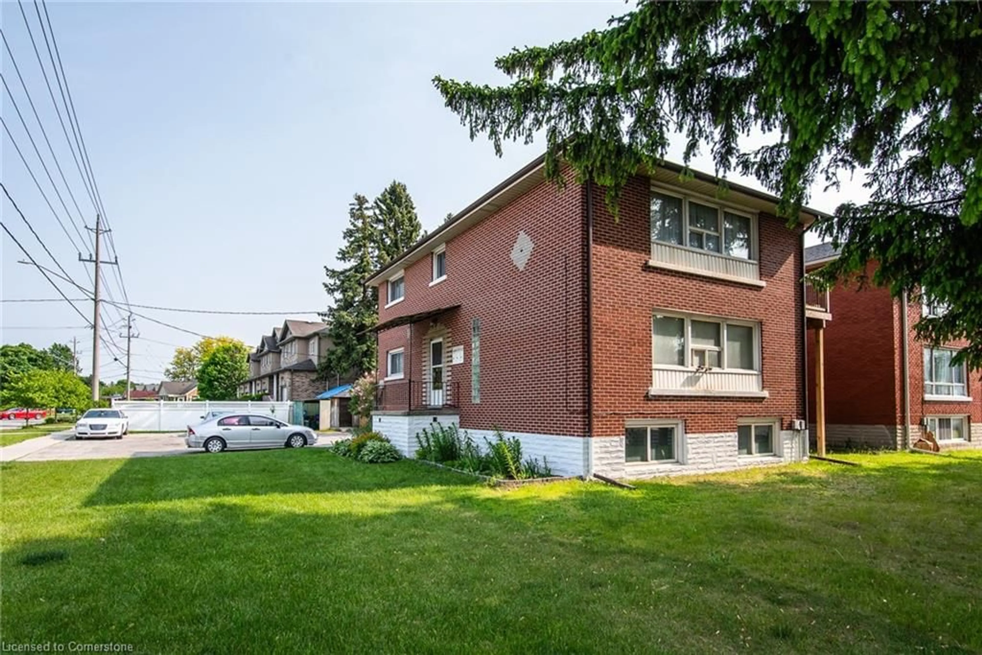 Home with brick exterior material, unknown for 129 River Rd, Kitchener Ontario N2B 2G7