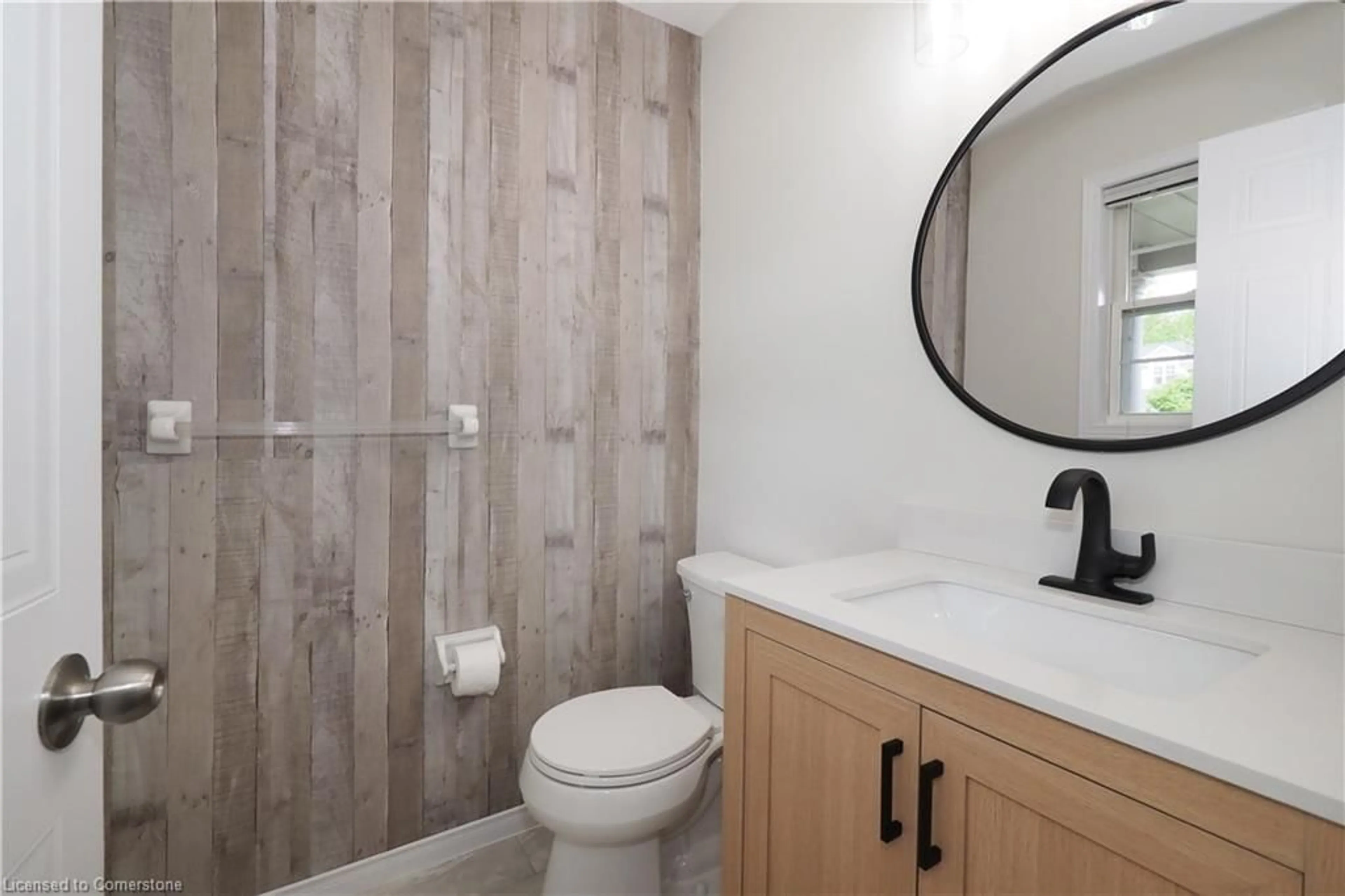 Standard bathroom, ceramic/tile floor for 502 Mayflower St, Waterloo Ontario N2K 3Y7