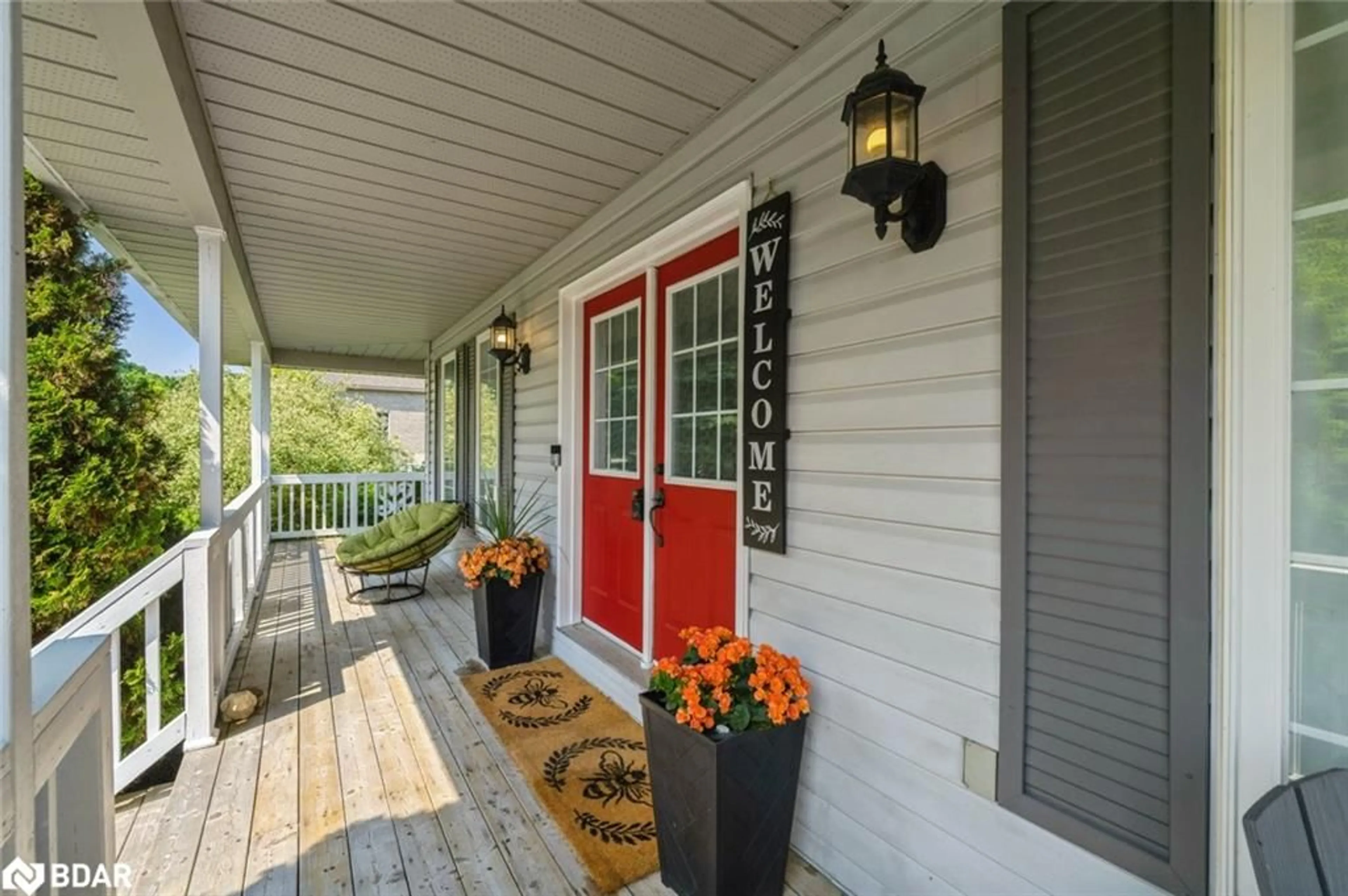 Indoor entryway for 20 Mcfadden Dr, Hillsdale Ontario L0L 1V0