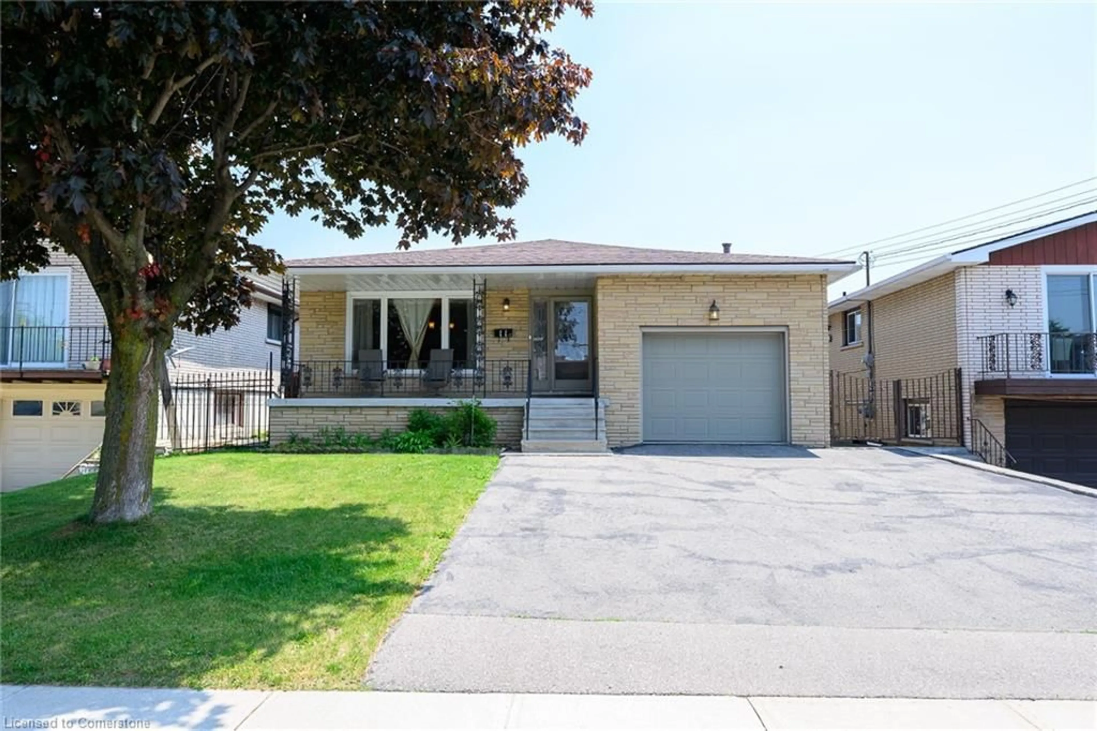 Home with brick exterior material, street for 11 Algonquin Crt, Hamilton Ontario L8T 4T2