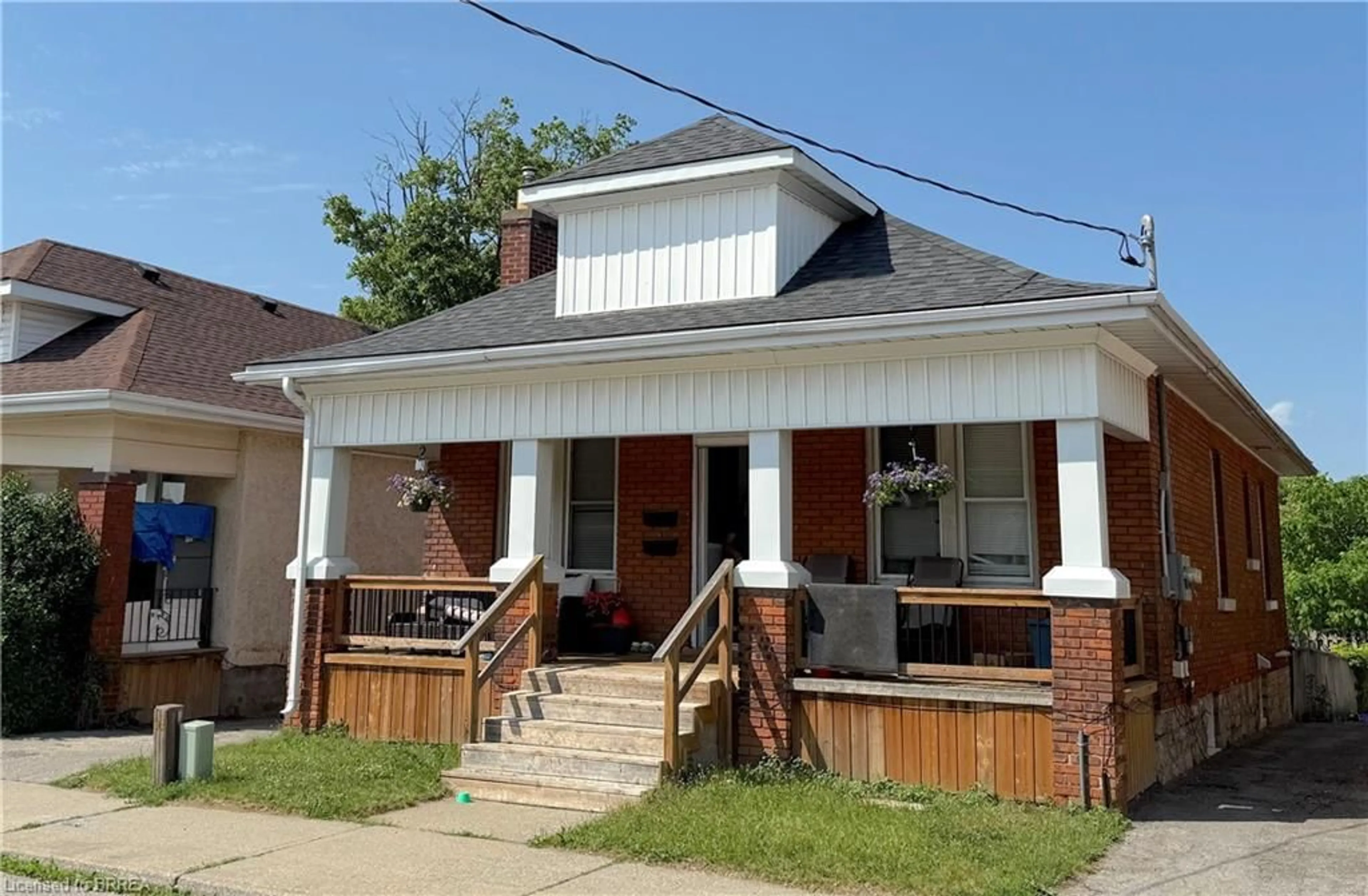 Unknown for 161 Dundas St, Brantford Ontario N3R 1S6