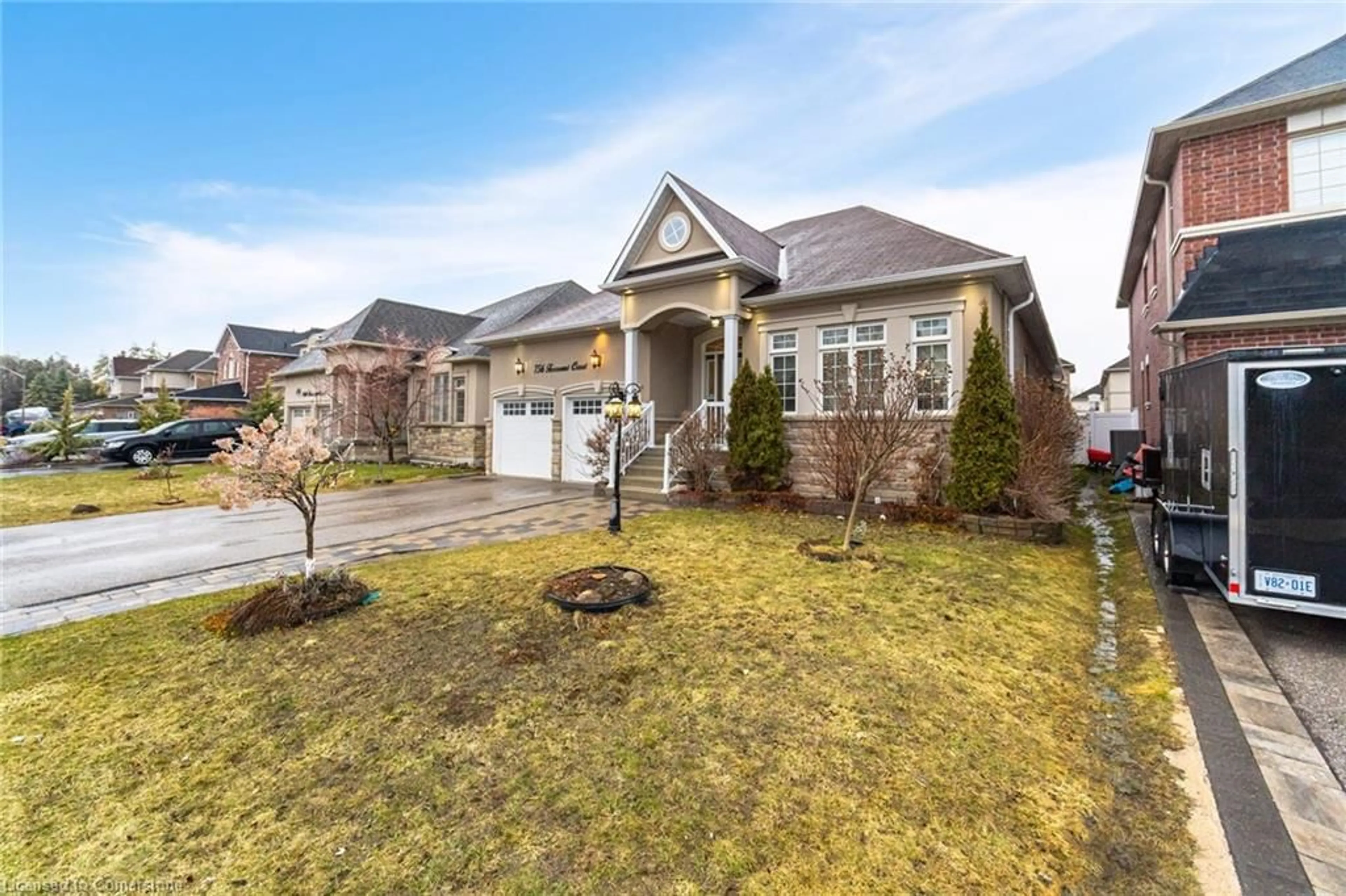 Home with brick exterior material, street for 756 Freemont Crt, Innisfil Ontario L9S 0K4