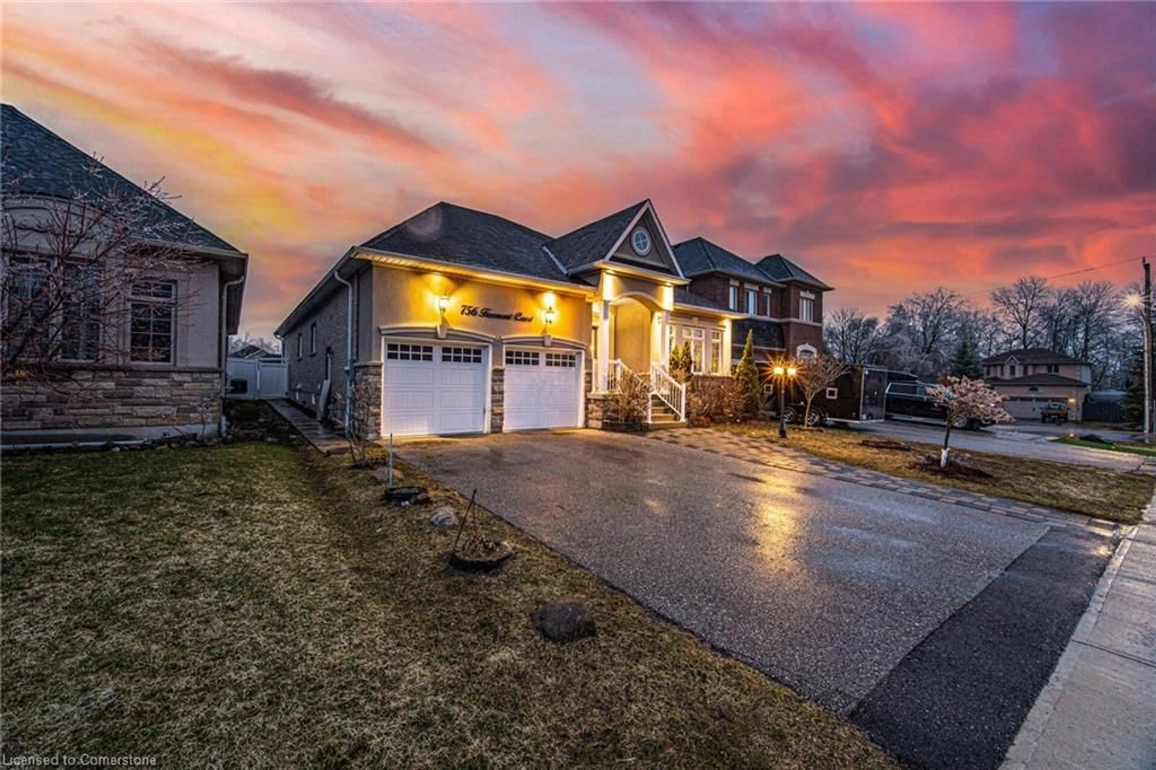 Home with brick exterior material, street for 756 Freemont Crt, Innisfil Ontario L9S 0K4