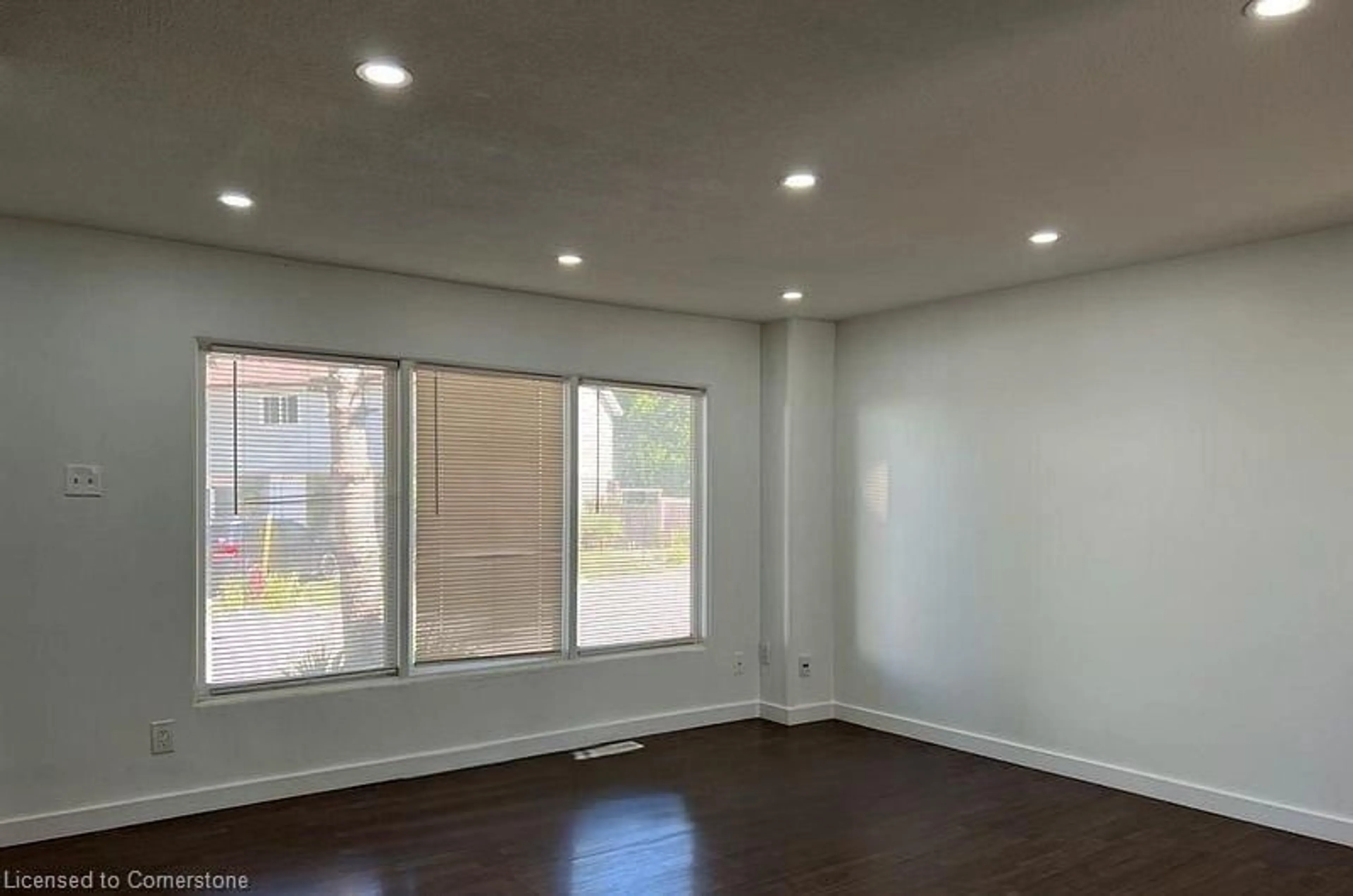 A pic of a room for 513 Parkview Cres #4, Cambridge Ontario N3H 4Z9