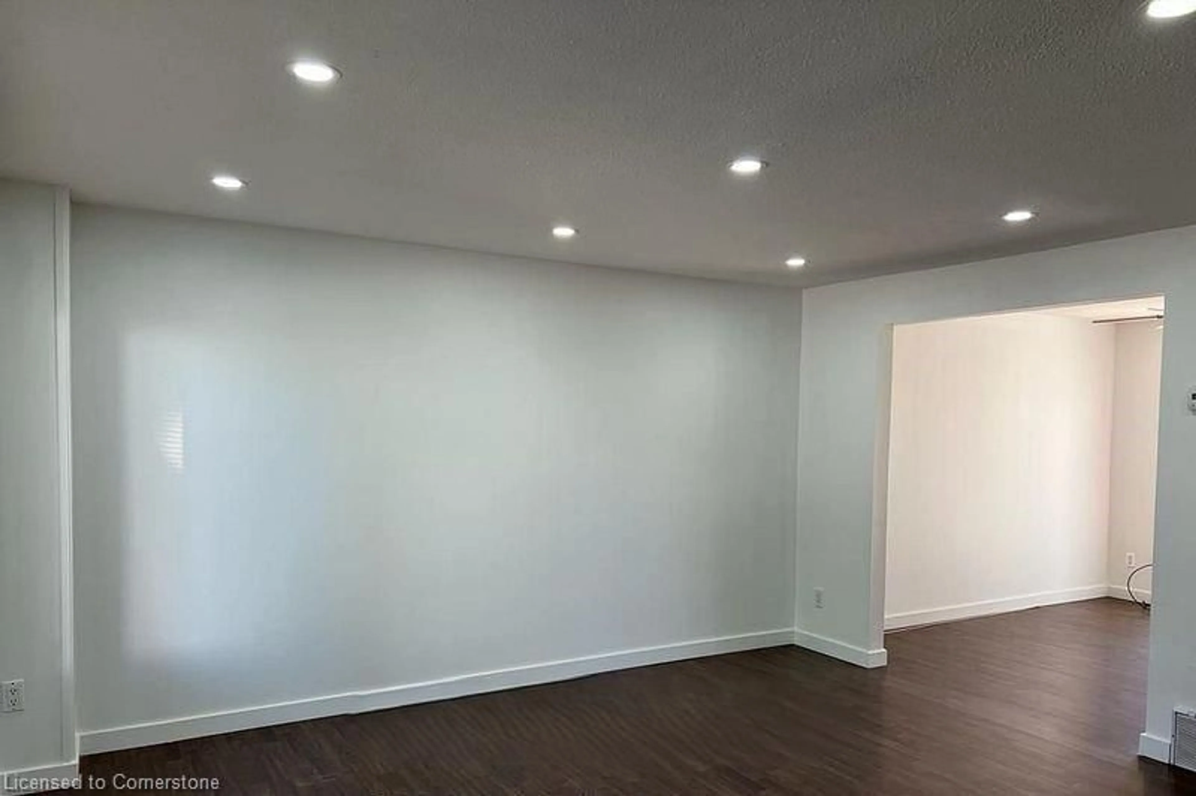 A pic of a room for 513 Parkview Cres #4, Cambridge Ontario N3H 4Z9