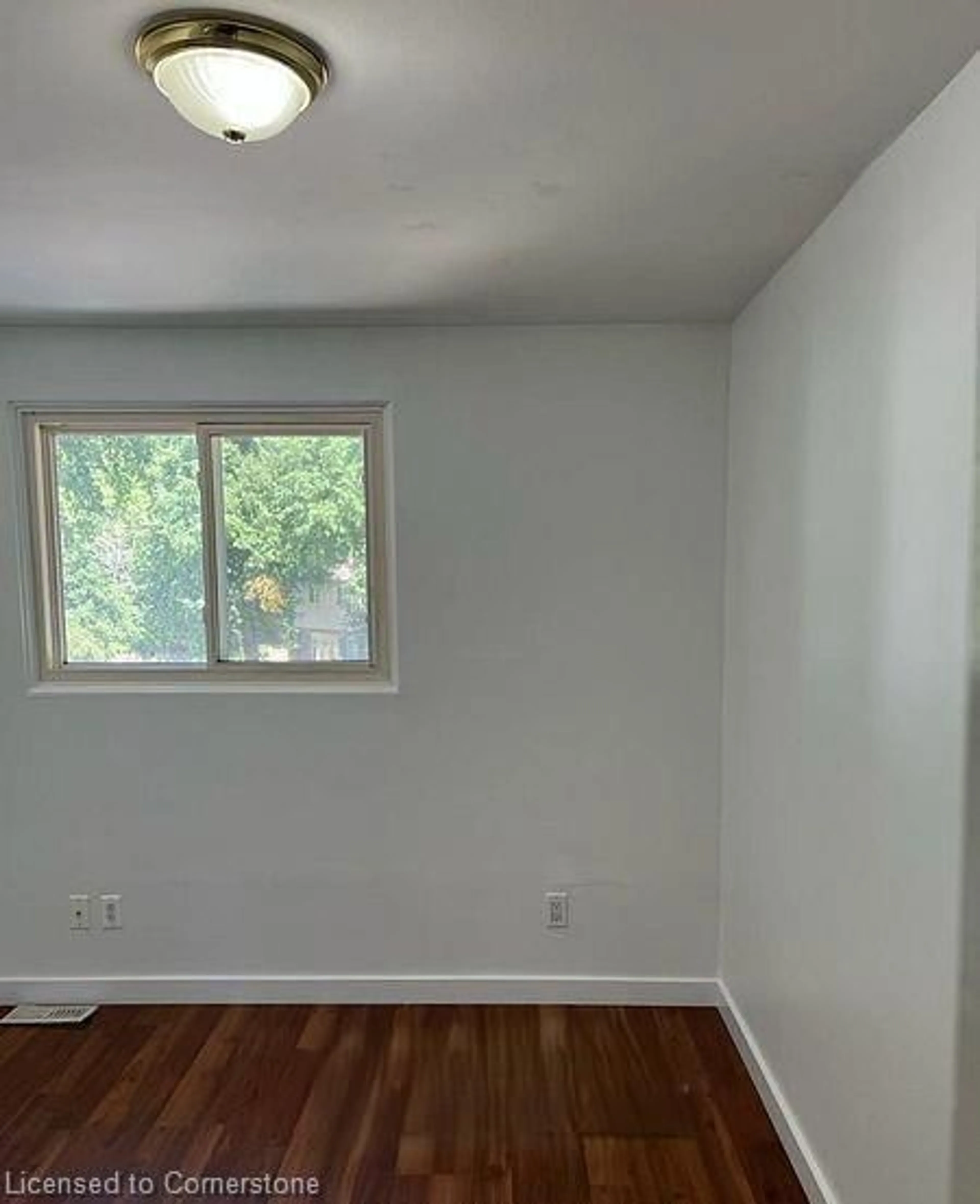 A pic of a room for 513 Parkview Cres #4, Cambridge Ontario N3H 4Z9