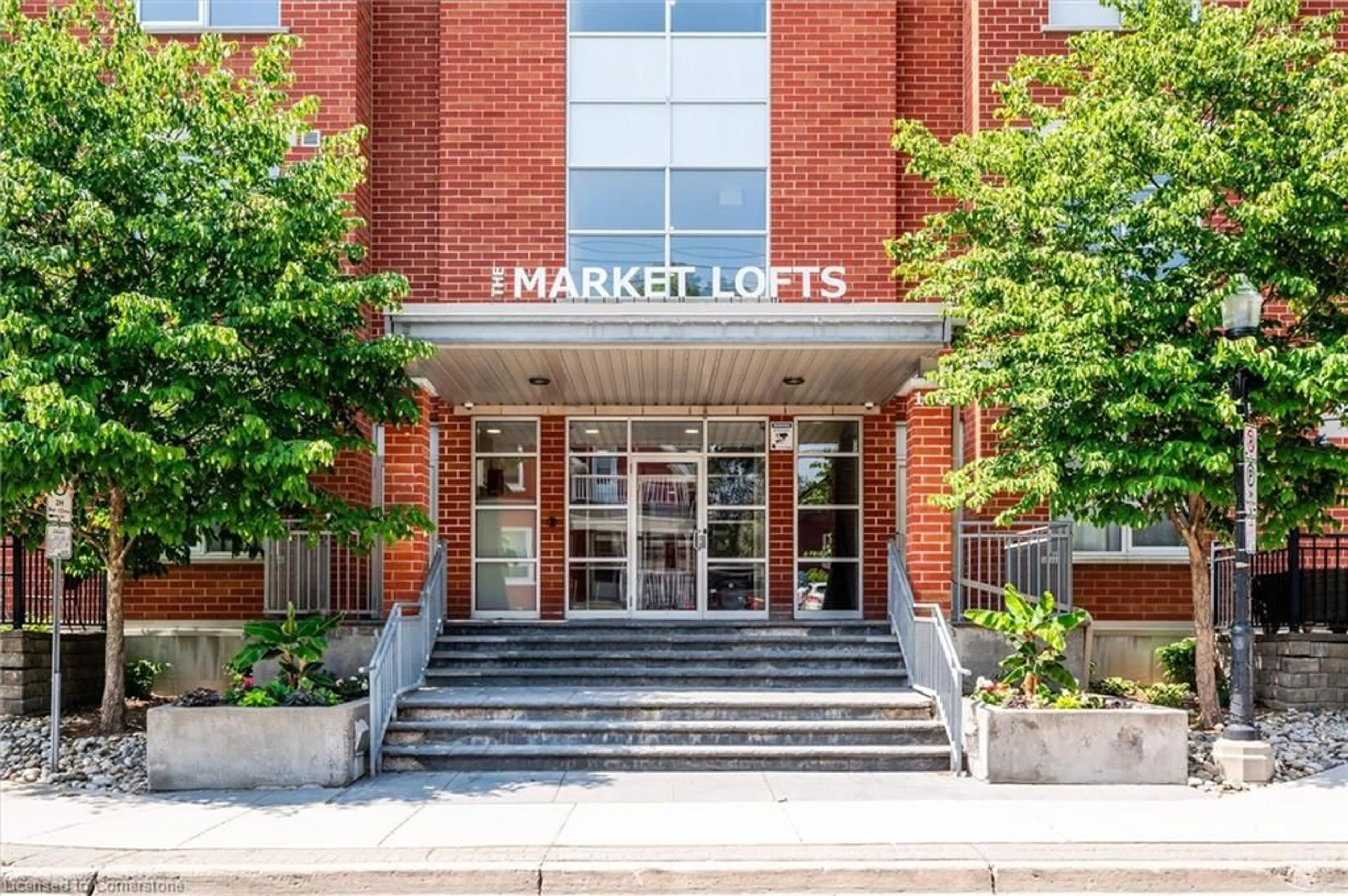 Lobby for 165 Duke St #205, Kitchener Ontario N2H 6T8