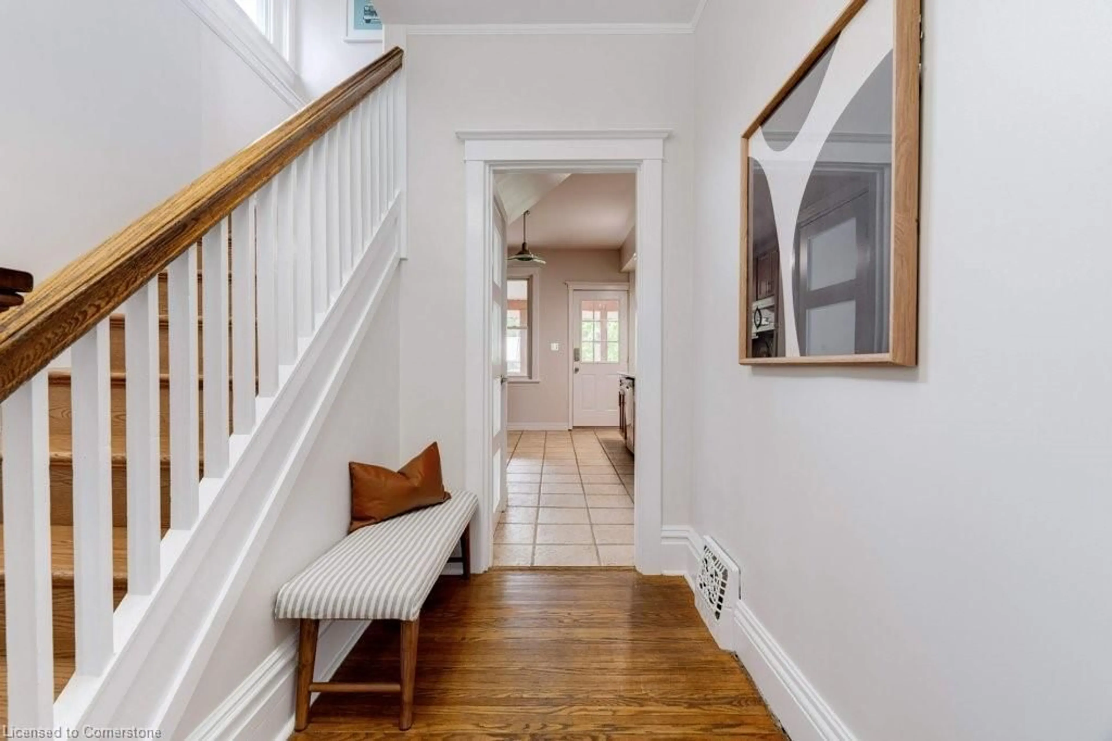 Indoor entryway for 550 Hughson St, Hamilton Ontario L8L 4N9