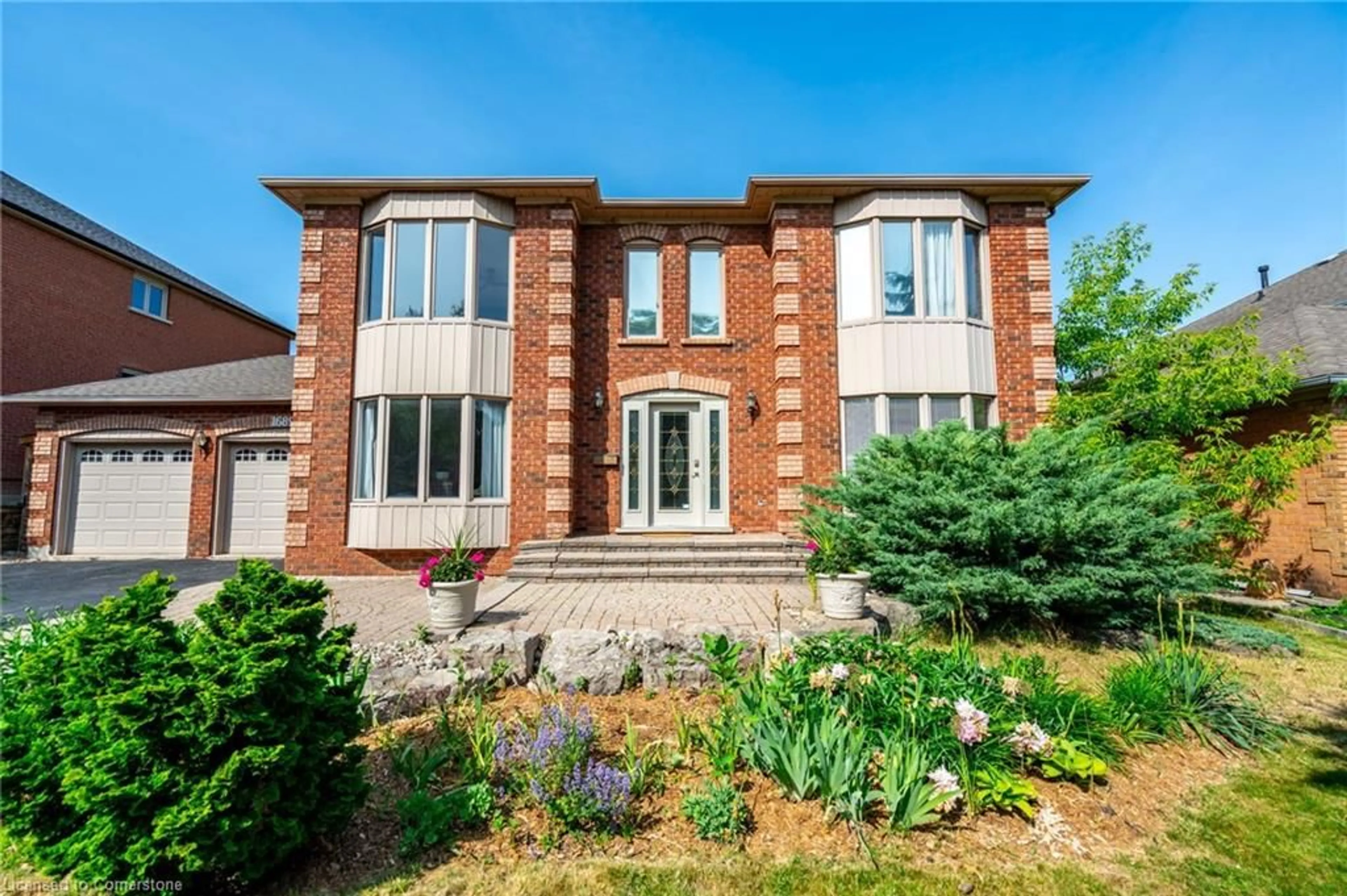 Home with brick exterior material, building for 1689 Kerns Rd, Burlington Ontario L7P 4V6