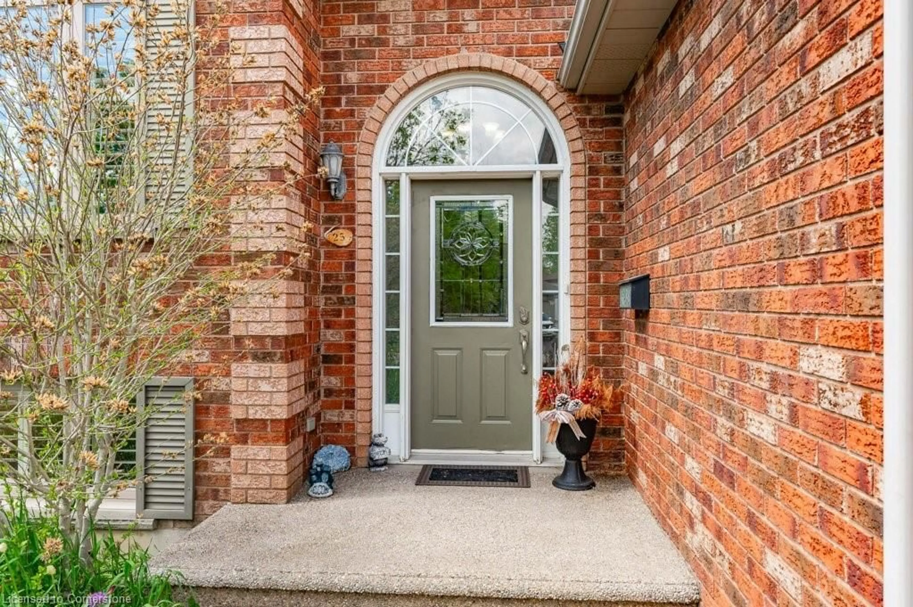 Home with brick exterior material, street for 25 Hyslop Dr, Caledonia Ontario N3W 2L2