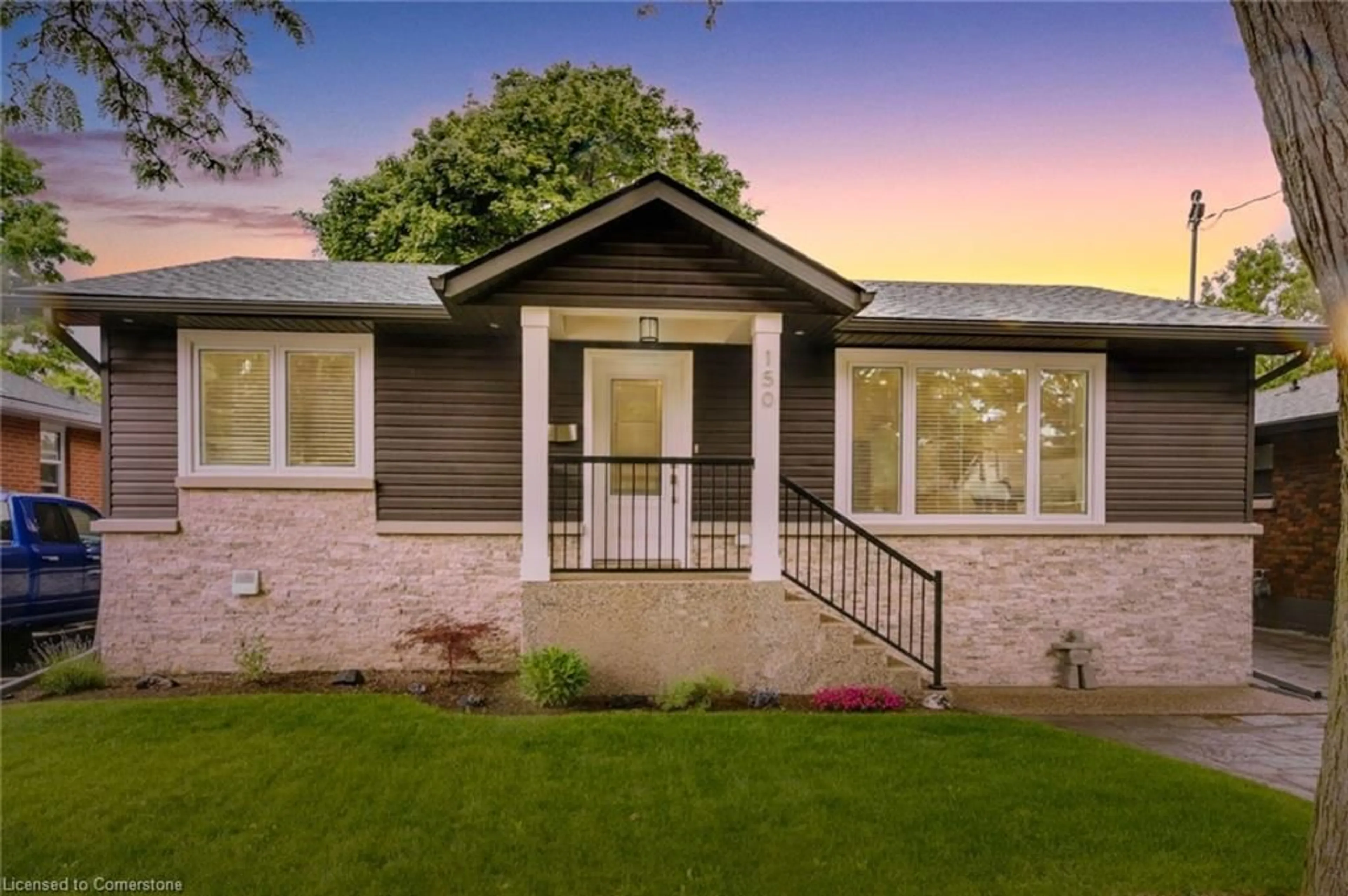 Home with brick exterior material, street for 150 Upper Paradise Rd, Hamilton Ontario L9C 5B8