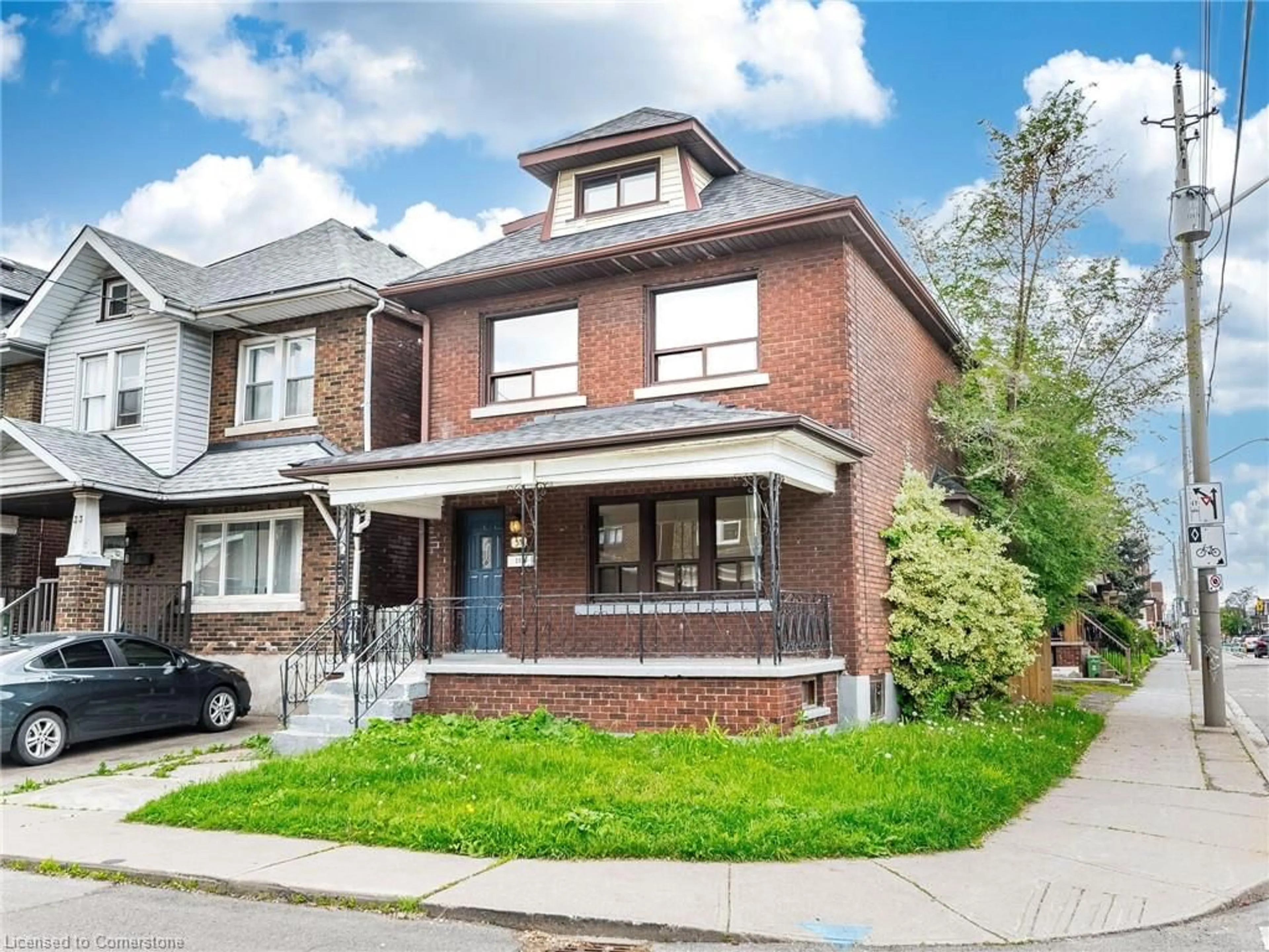 Home with brick exterior material, street for 35 Chestnut Ave, Hamilton Ontario L8L 6K5