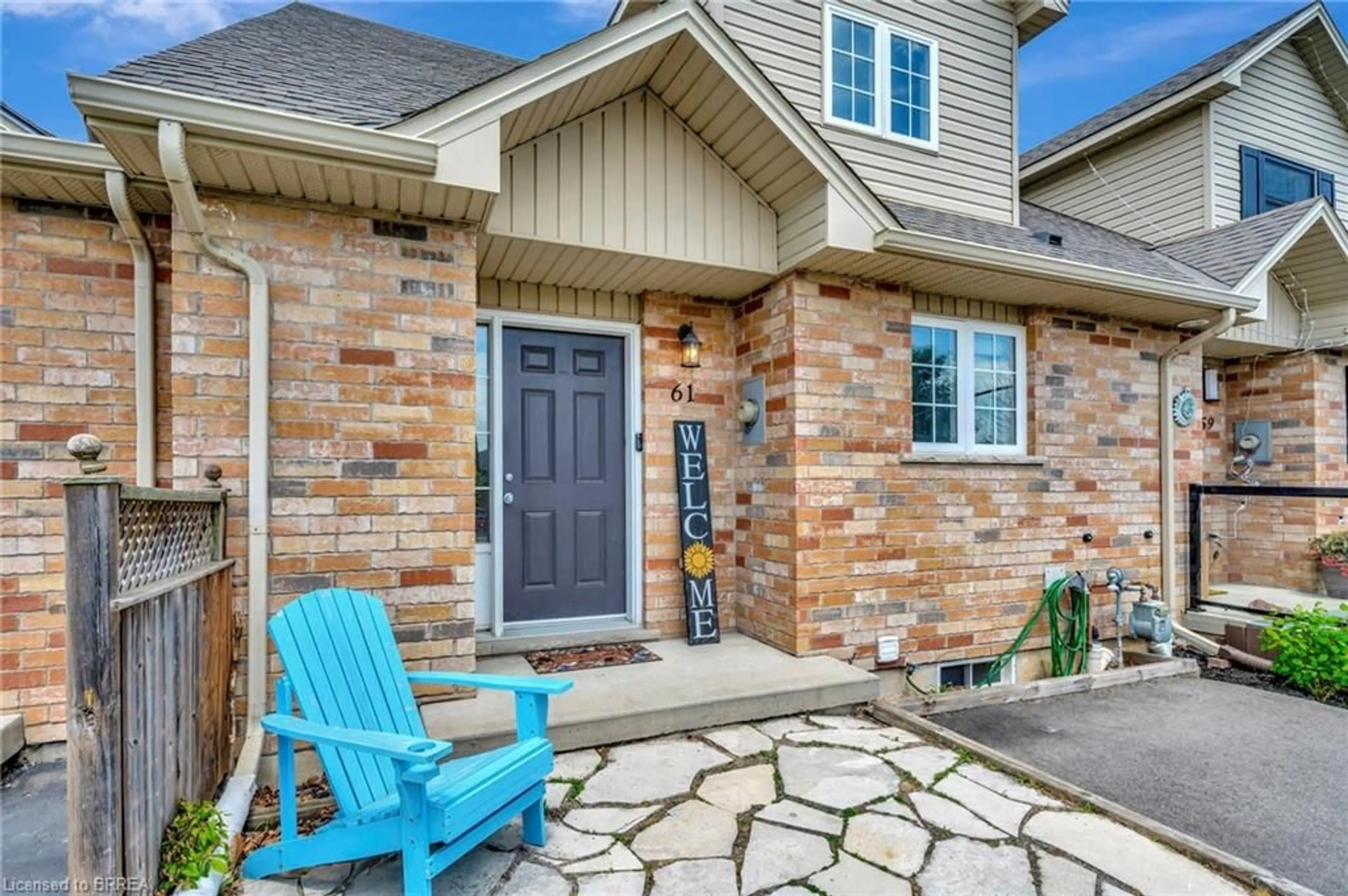 Home with brick exterior material, street for 61 Hudson Dr, Cayuga Ontario N0A 1E0