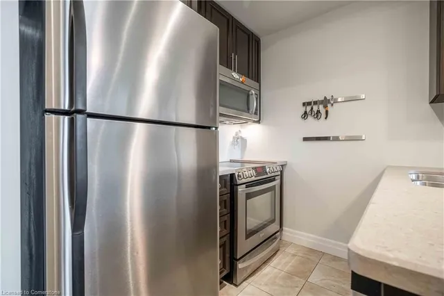 Additional property image - 90 Charlton Avenue West Unit 409
