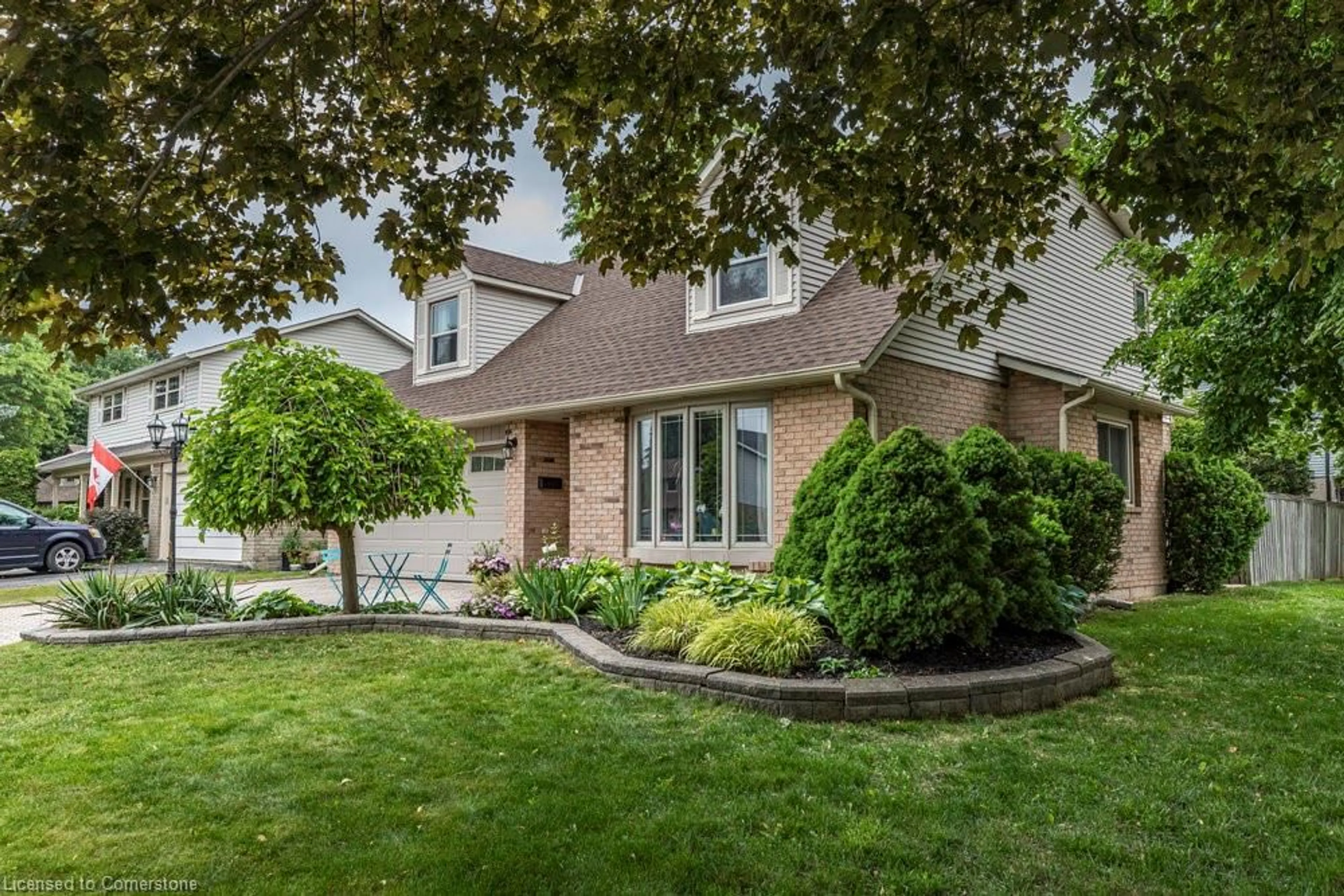 Home with brick exterior material, street for 1 Leith Crt, Ancaster Ontario L9G 3V8