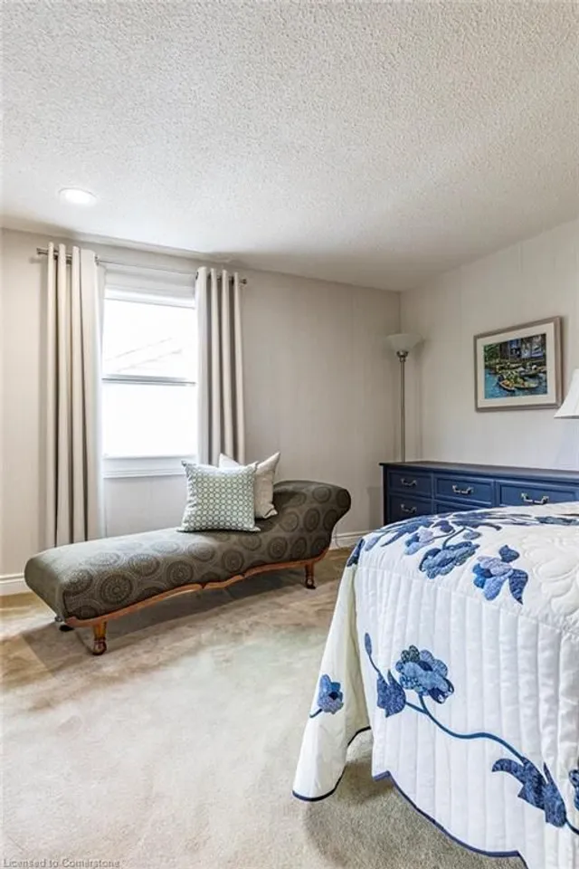 Additional image 28 of 1 Leith Crt