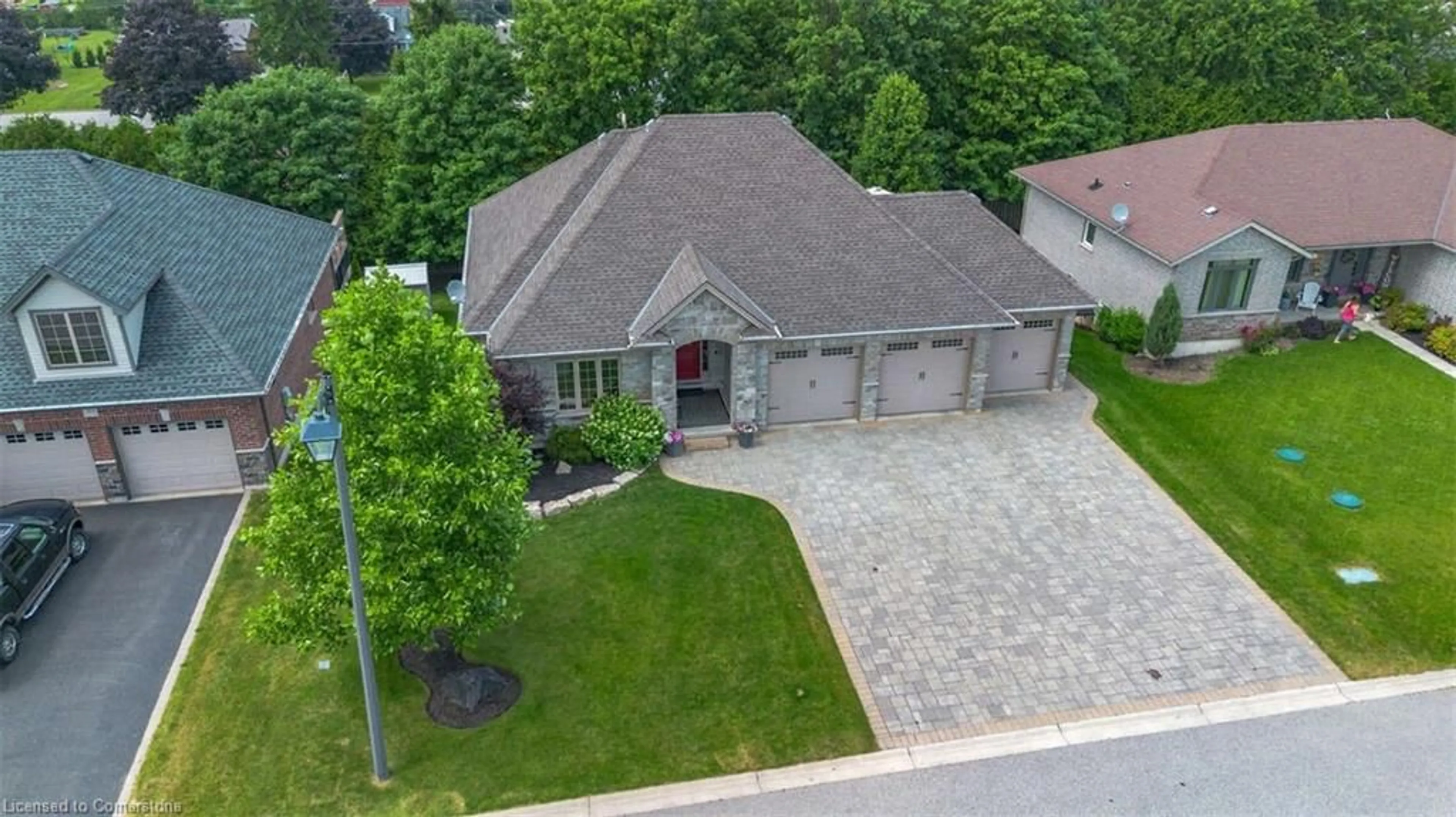 A pic from outside/outdoor area/front of a property/back of a property/a pic from drone, street for 28 Graydon Dr, Mount Elgin Ontario N0J 1N0