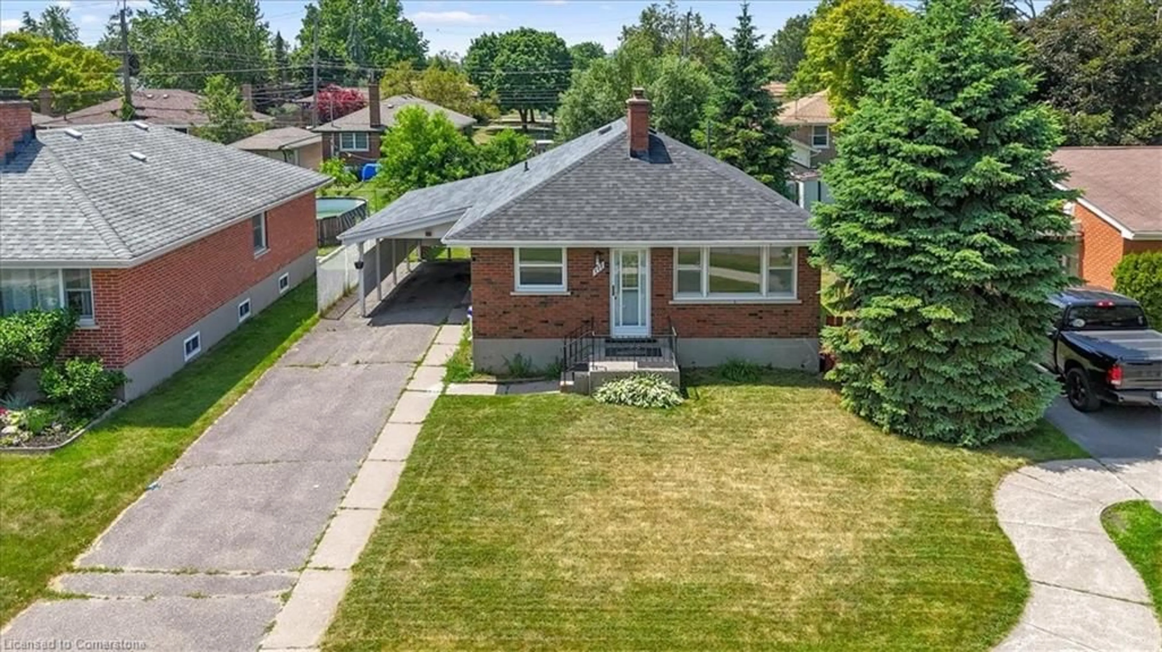 A pic from outside/outdoor area/front of a property/back of a property/a pic from drone, street for 777 Barbara Cres, Peterborough Ontario K9J 3X8