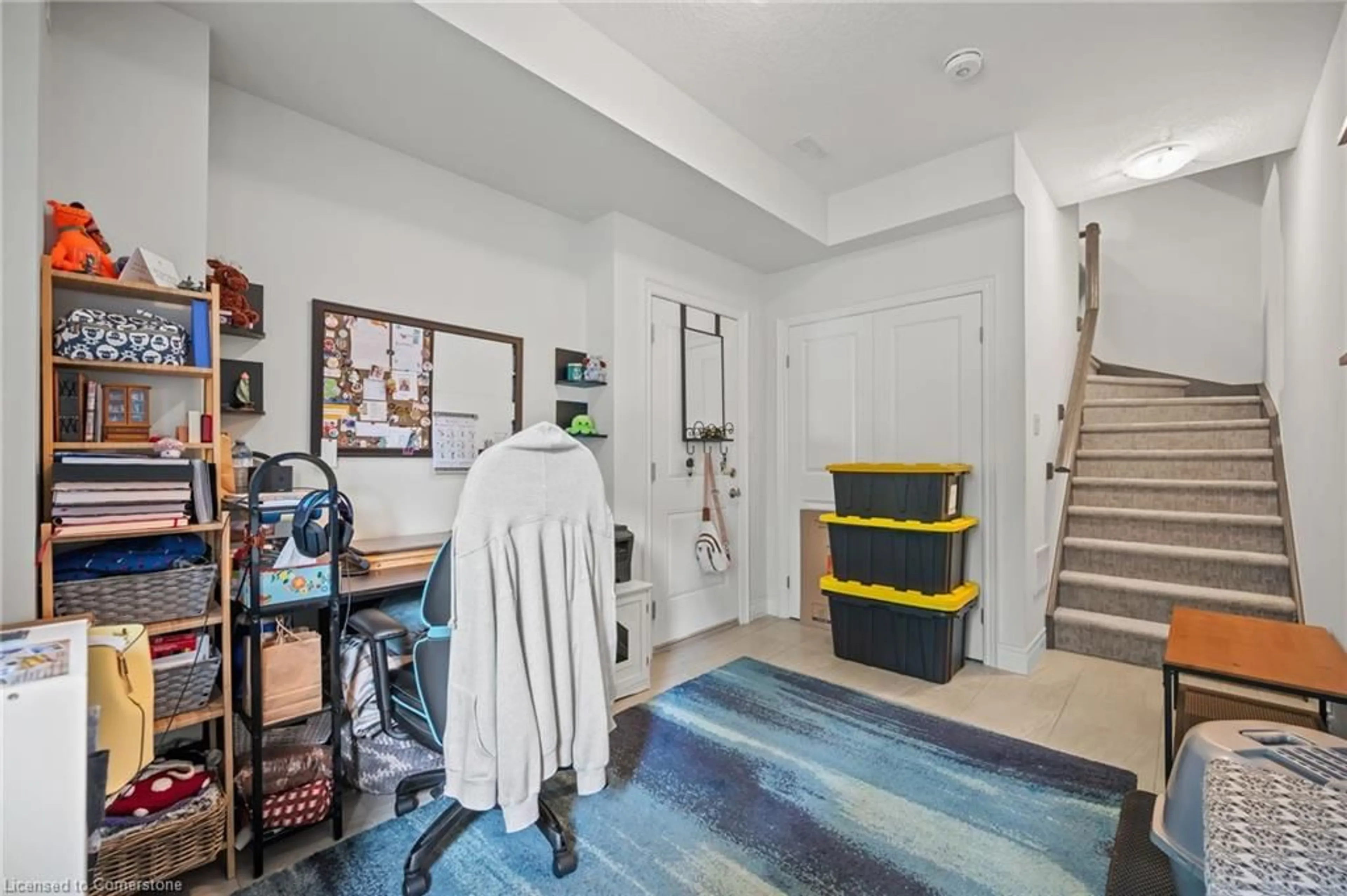 Indoor entryway for 12 Birot Lane, Ancaster Ontario L9K 0K1
