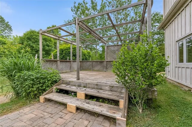 Additional property image - 635 Millgrove Side Road