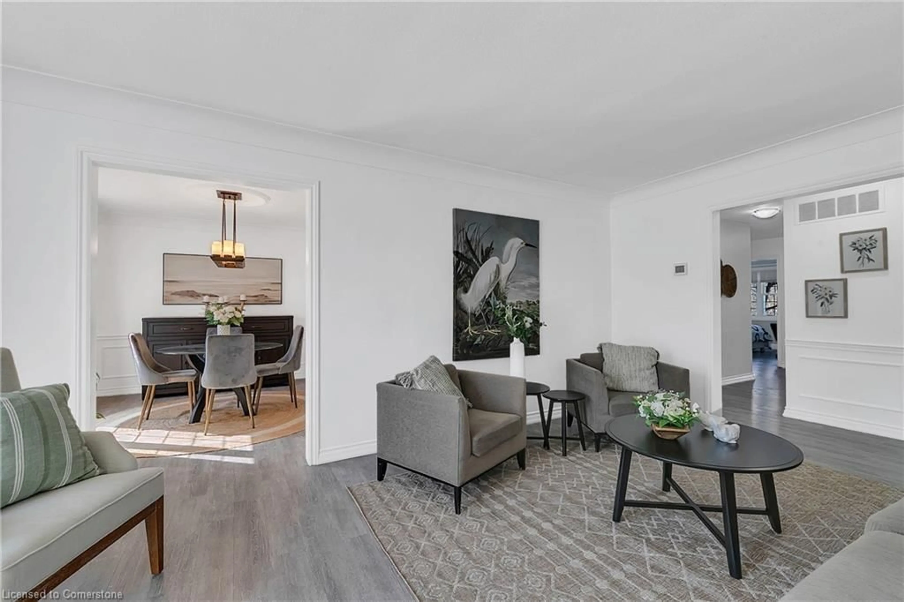 Living room with furniture, unknown for 1873 Four Seasons Dr, Burlington Ontario L7P 3B1