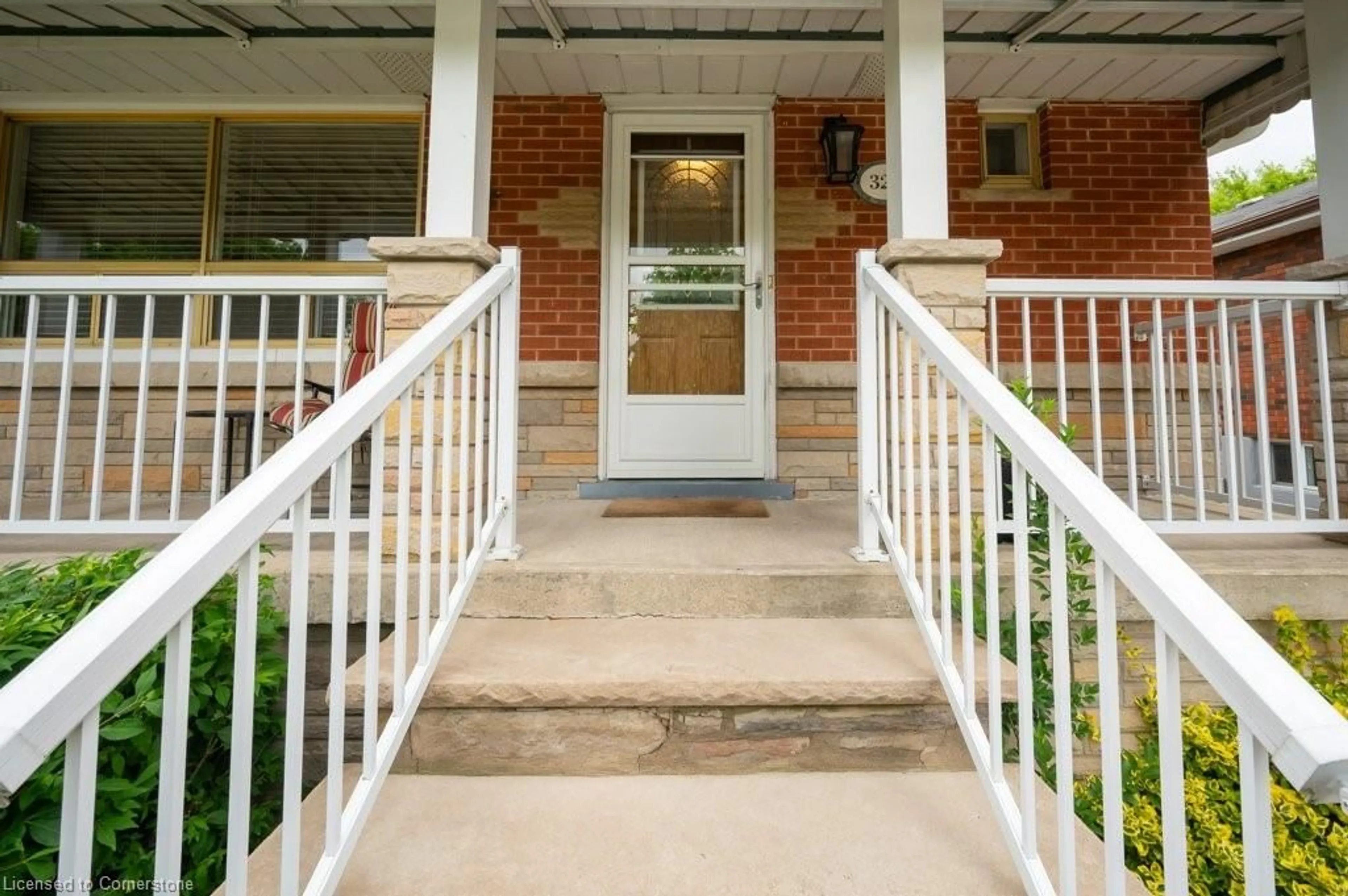 Unknown for 327 East 42nd St, Hamilton Ontario L8T 3A6