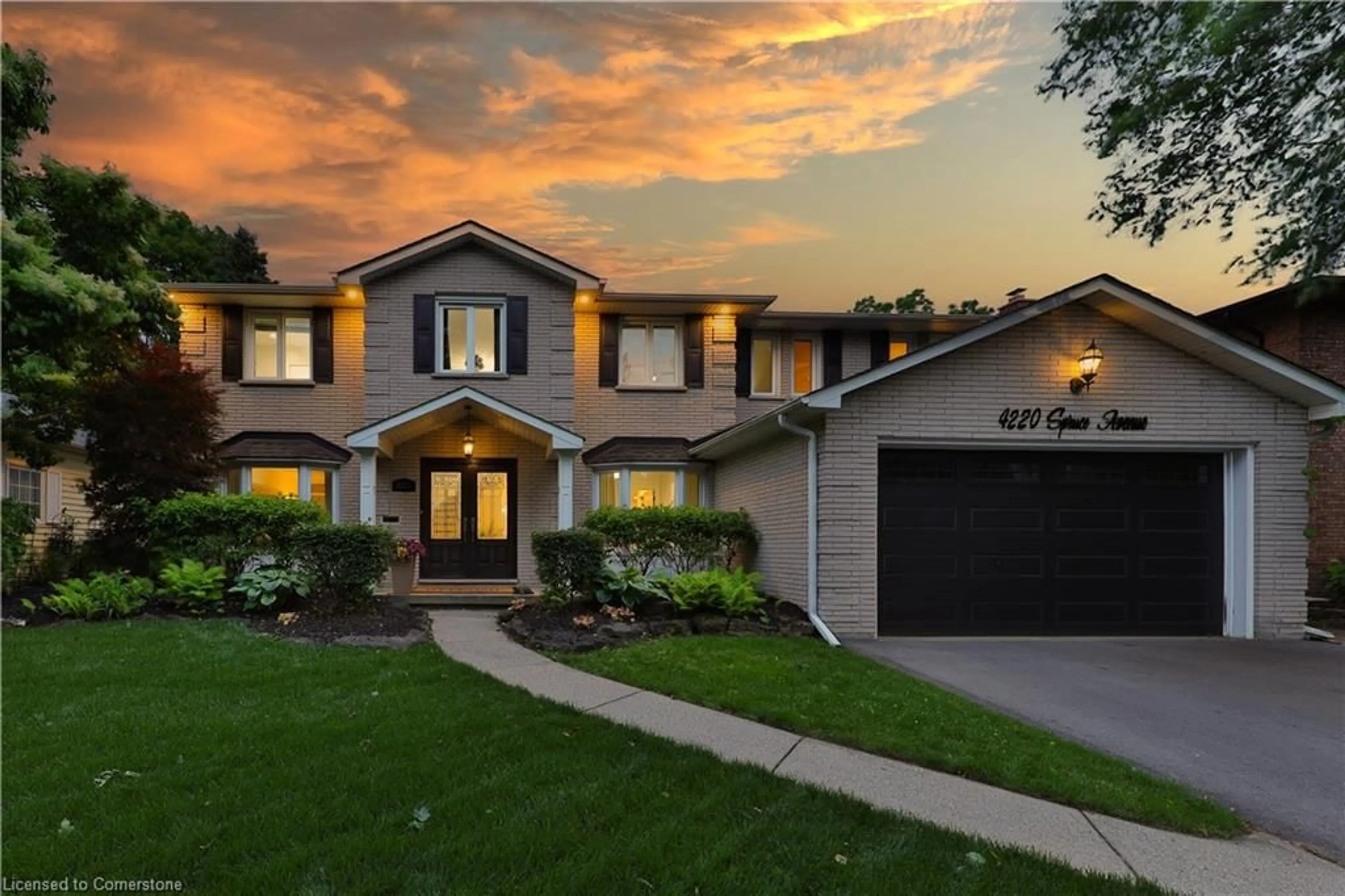 Home with brick exterior material, street for 4220 Spruce Ave, Burlington Ontario L7L 1L2